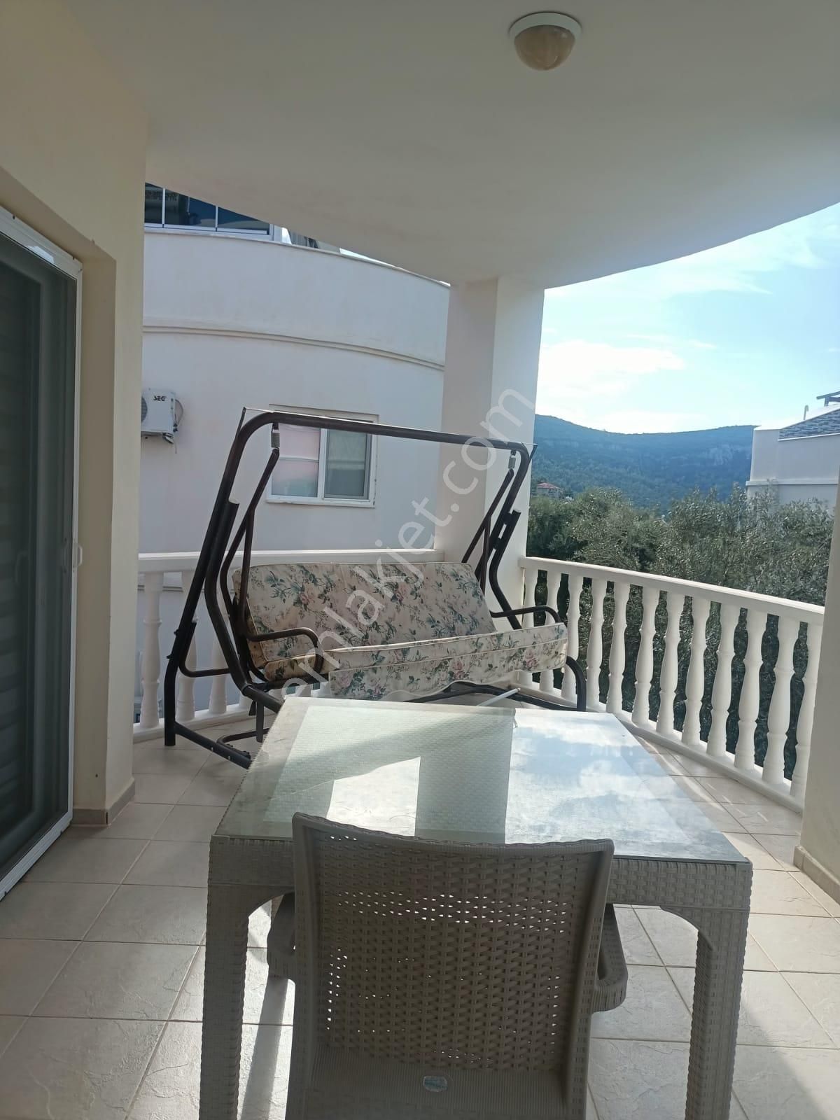 Aydın Akbük'te Satılık Havuzlu Site İçerisinde 4+2 Havuz Başında Müstakil Ev - Görsel 3