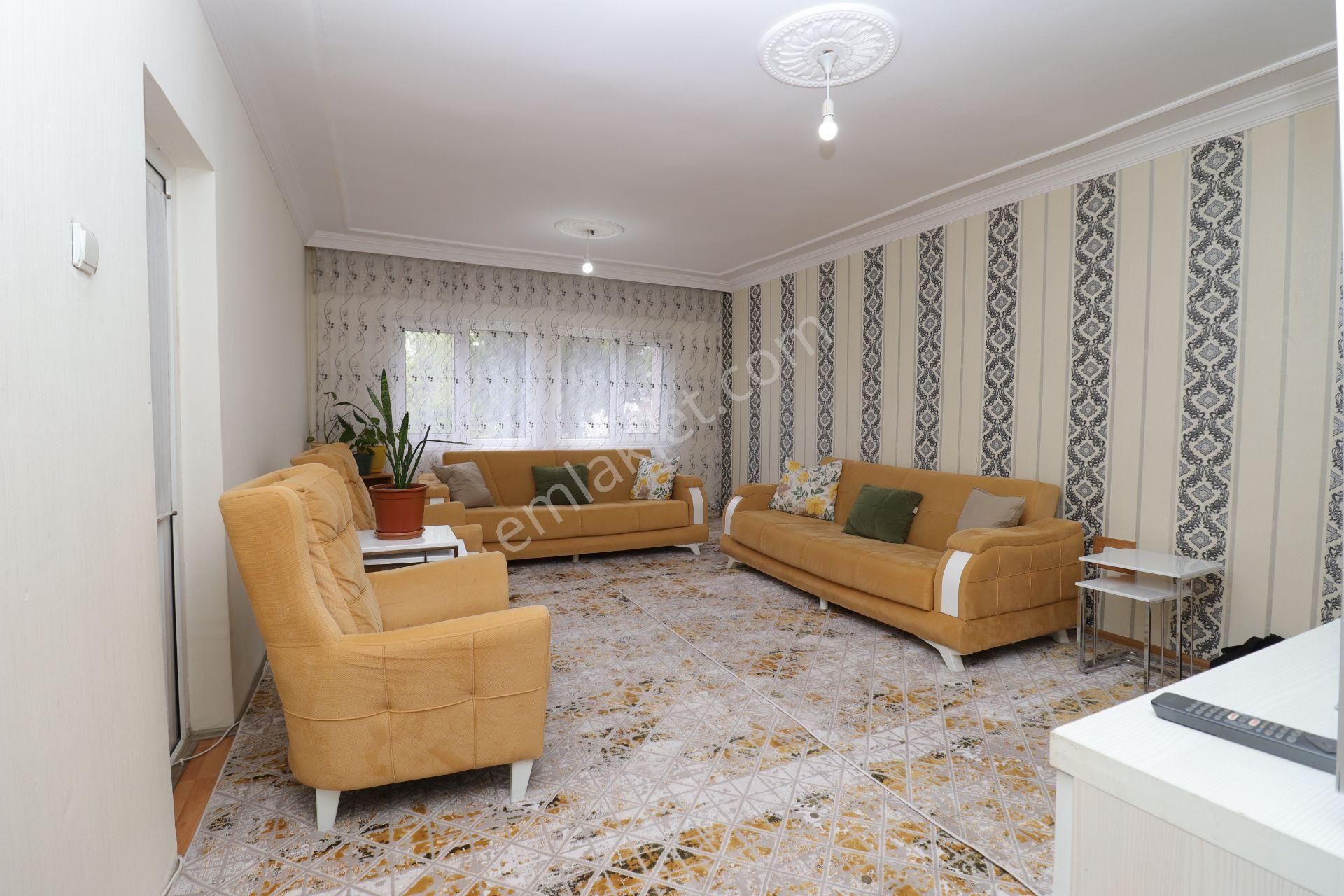 Akif'ten Ana Cadde Üzeri Site İçi Oğuzlar Mah 3+1 Satılık Daire - Görsel 3