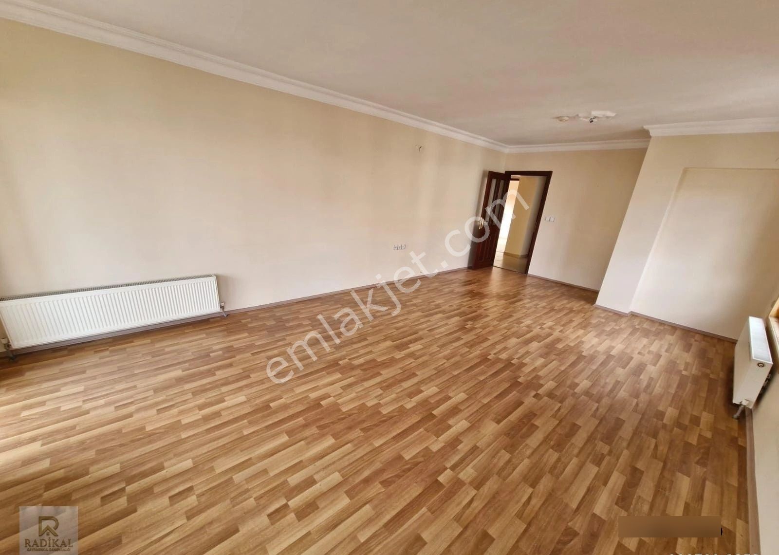 Birlik Mahallesi 471. Sokakta Ara Katta M2 Si Yüksek Kiralık 4+1 Daire ............ - Görsel 25