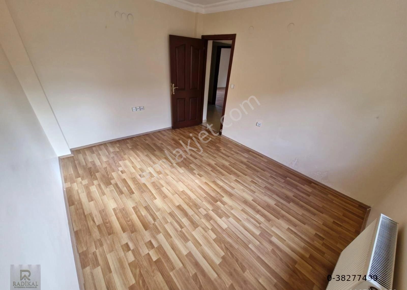 Birlik Mahallesi 471. Sokakta Ara Katta M2 Si Yüksek Kiralık 4+1 Daire ............ - Görsel 30