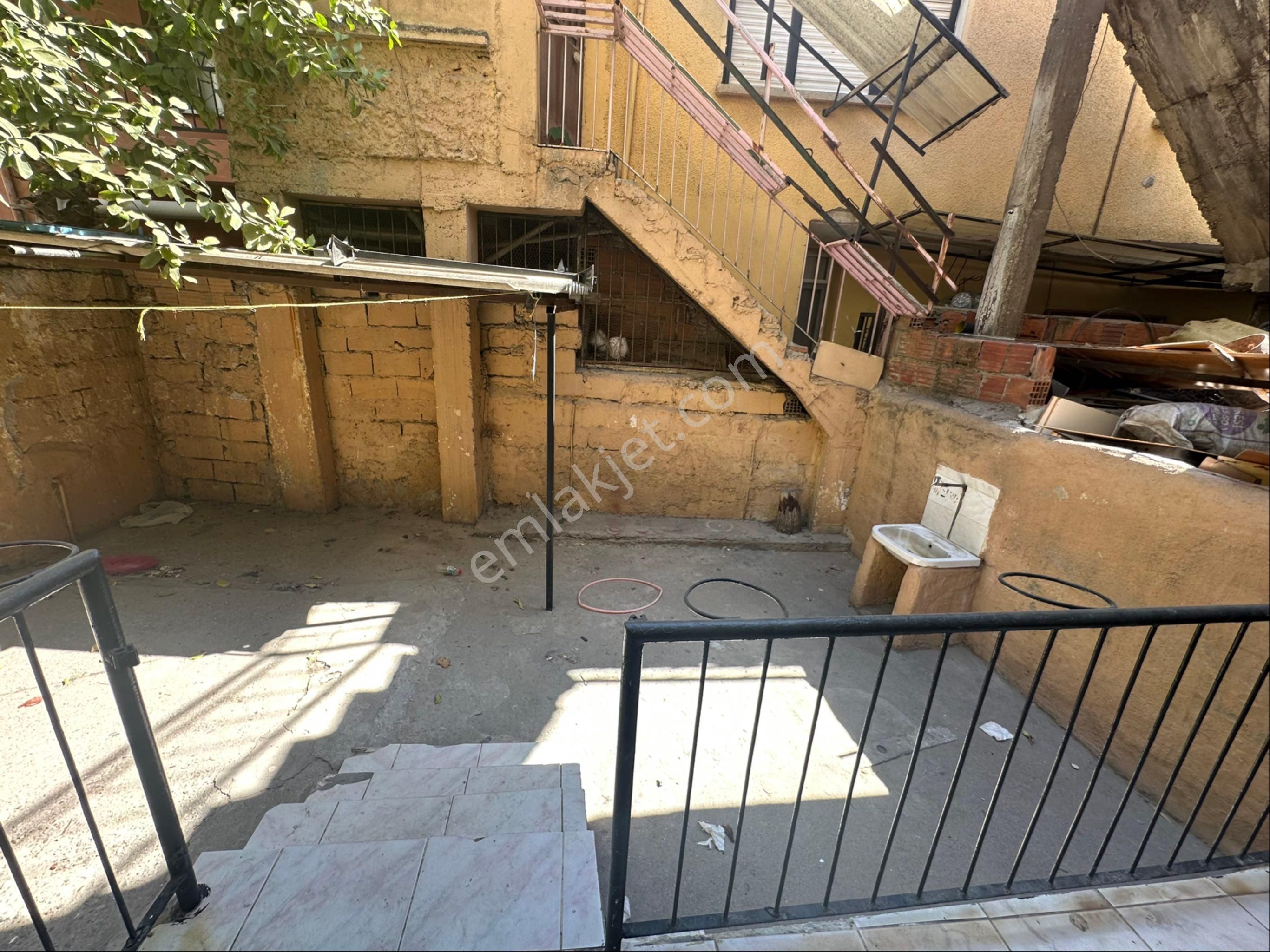 Çamdibi Gazi Osman Paşa Mahallesinde Satılık Bina - Görsel 7