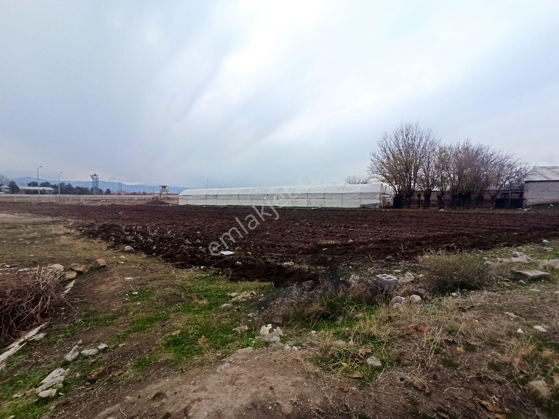 Harzem Gayrimenkulden Yazıkonak'ta Ticari+konut İmarlı Arsa - Görsel 2