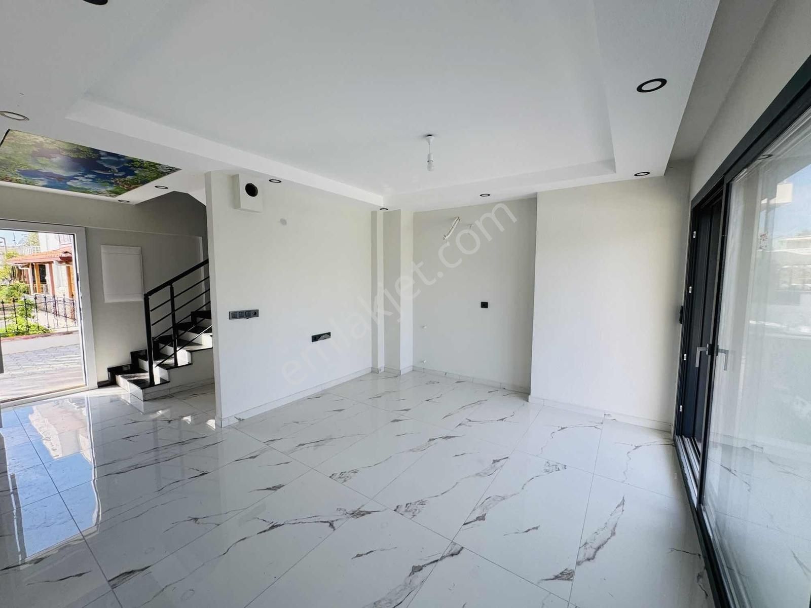 Güzelçamlı'da Denize 600 Mt Tam Müstakil Havuzlu 3+1 Villa - Görsel 14