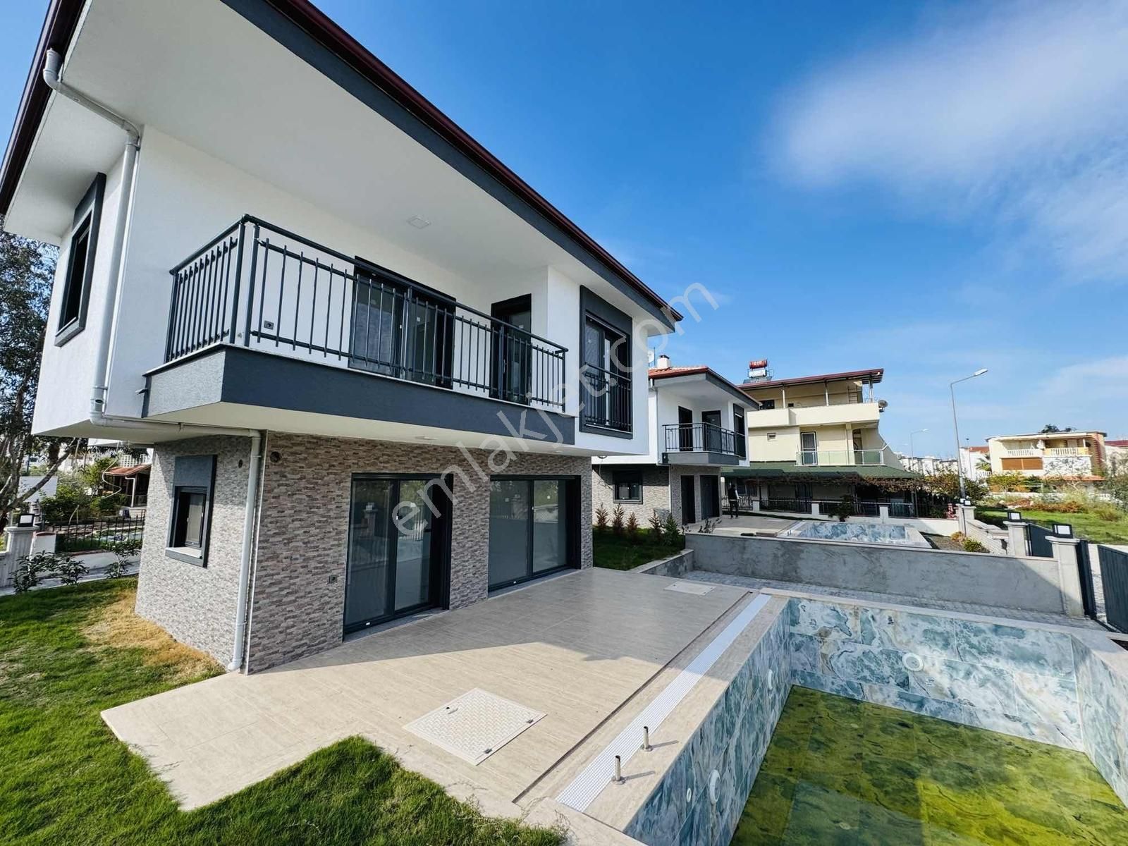 Güzelçamlı'da Denize 600 Mt Tam Müstakil Havuzlu 3+1 Villa - Görsel 10