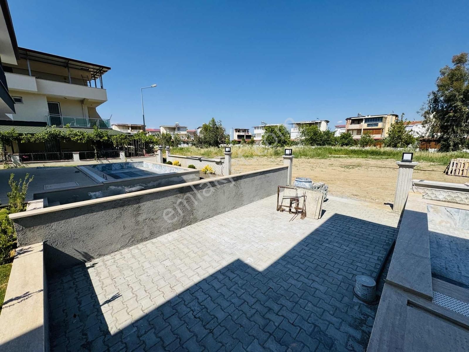 Güzelçamlı'da Denize 600 Mt Tam Müstakil Havuzlu 3+1 Villa - Görsel 35