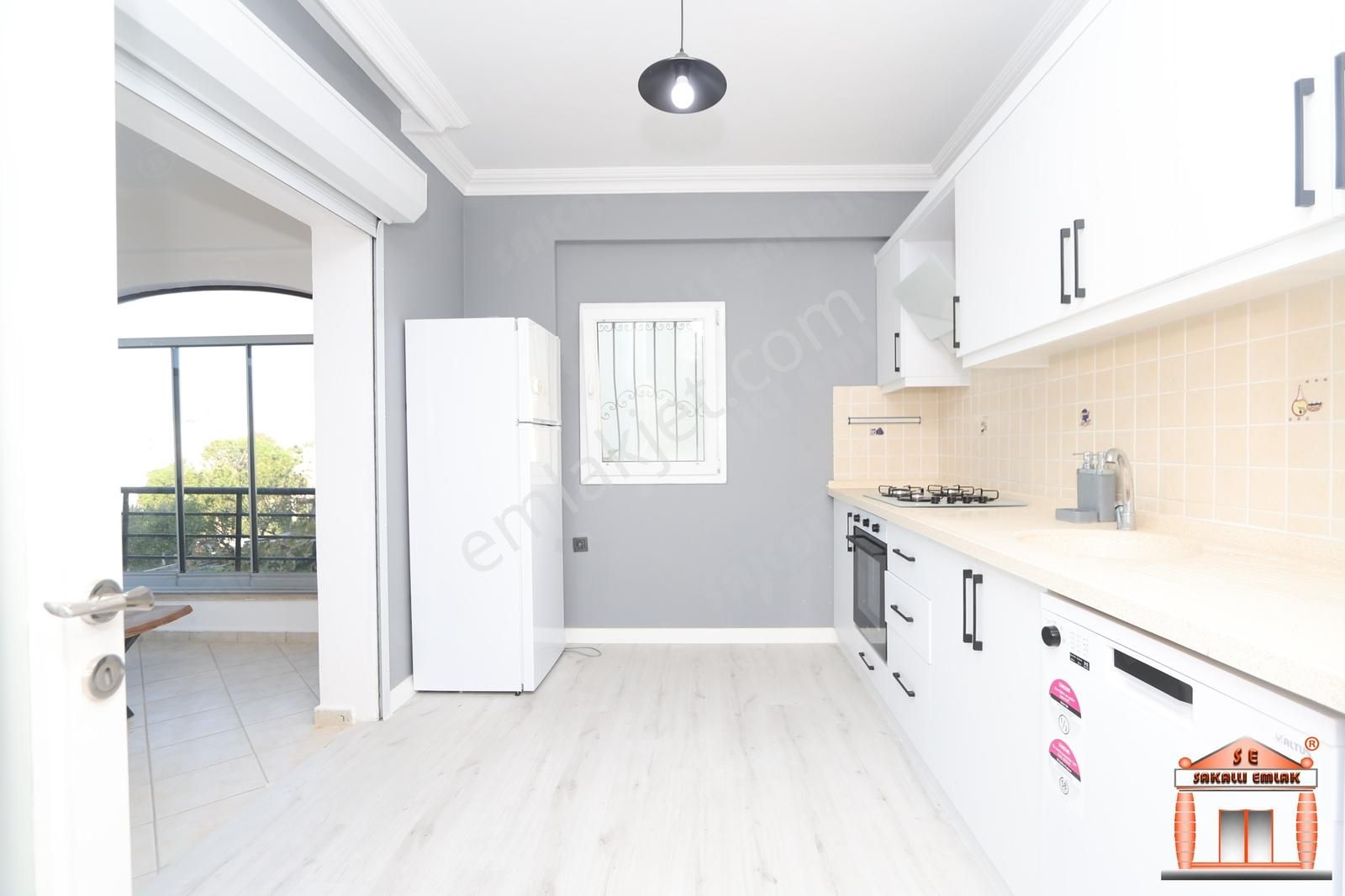 S-a-k-a-l-l-ı-dan Turgutreis Merkezde 3+1 Havuzlu Sitede Daire - Görsel 2