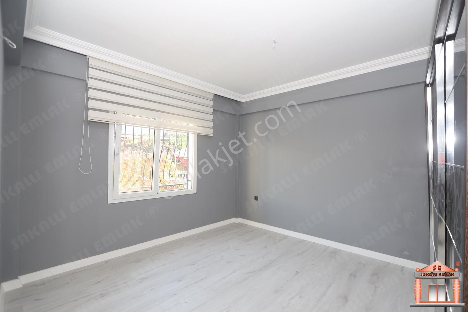 S-a-k-a-l-l-ı-dan Turgutreis Merkezde 3+1 Havuzlu Sitede Daire - Görsel 18