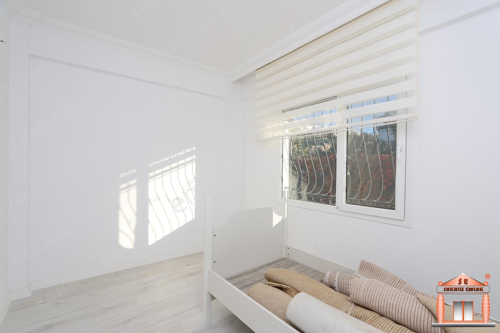 S-a-k-a-l-l-ı-dan Turgutreis Merkezde 3+1 Havuzlu Sitede Daire - Görsel 10