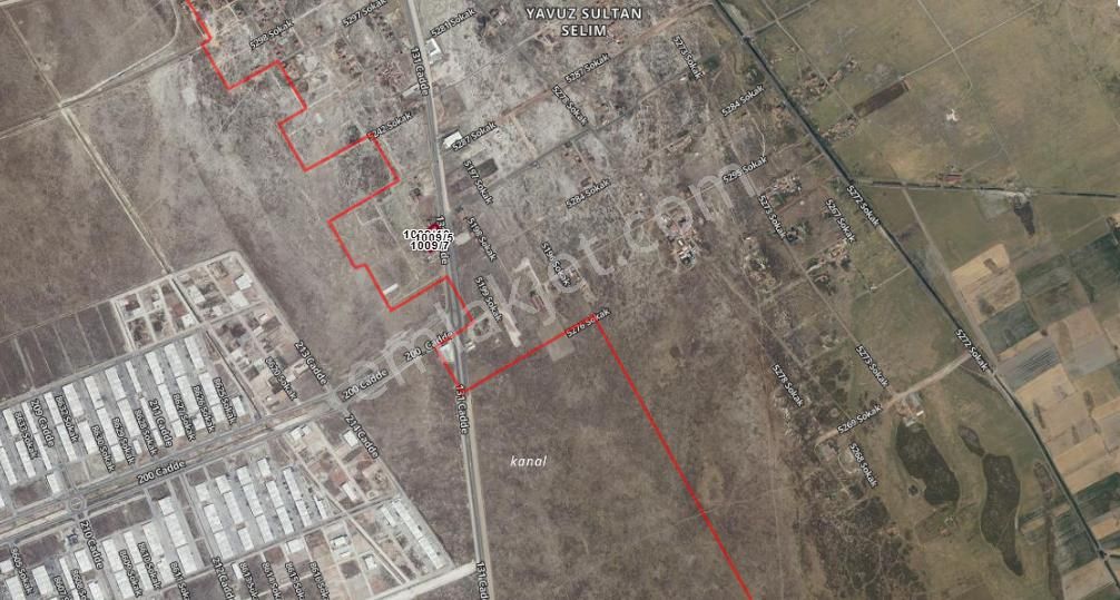 Aksaray Organize Yolu Üzeri Shell Karşısı Etrafı Duvar İle Çevrili Kiralık Arsa