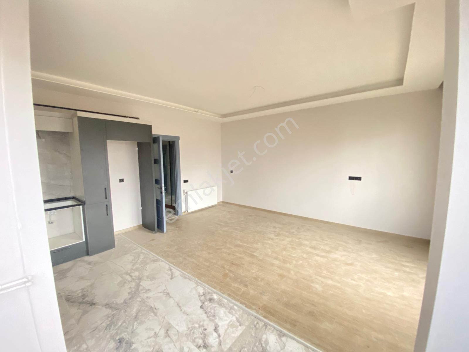 Tece'de 3 Cepheli, Sıfır , Ebeveyn Banyolu 2+1 Satılık Daire - Görsel 3