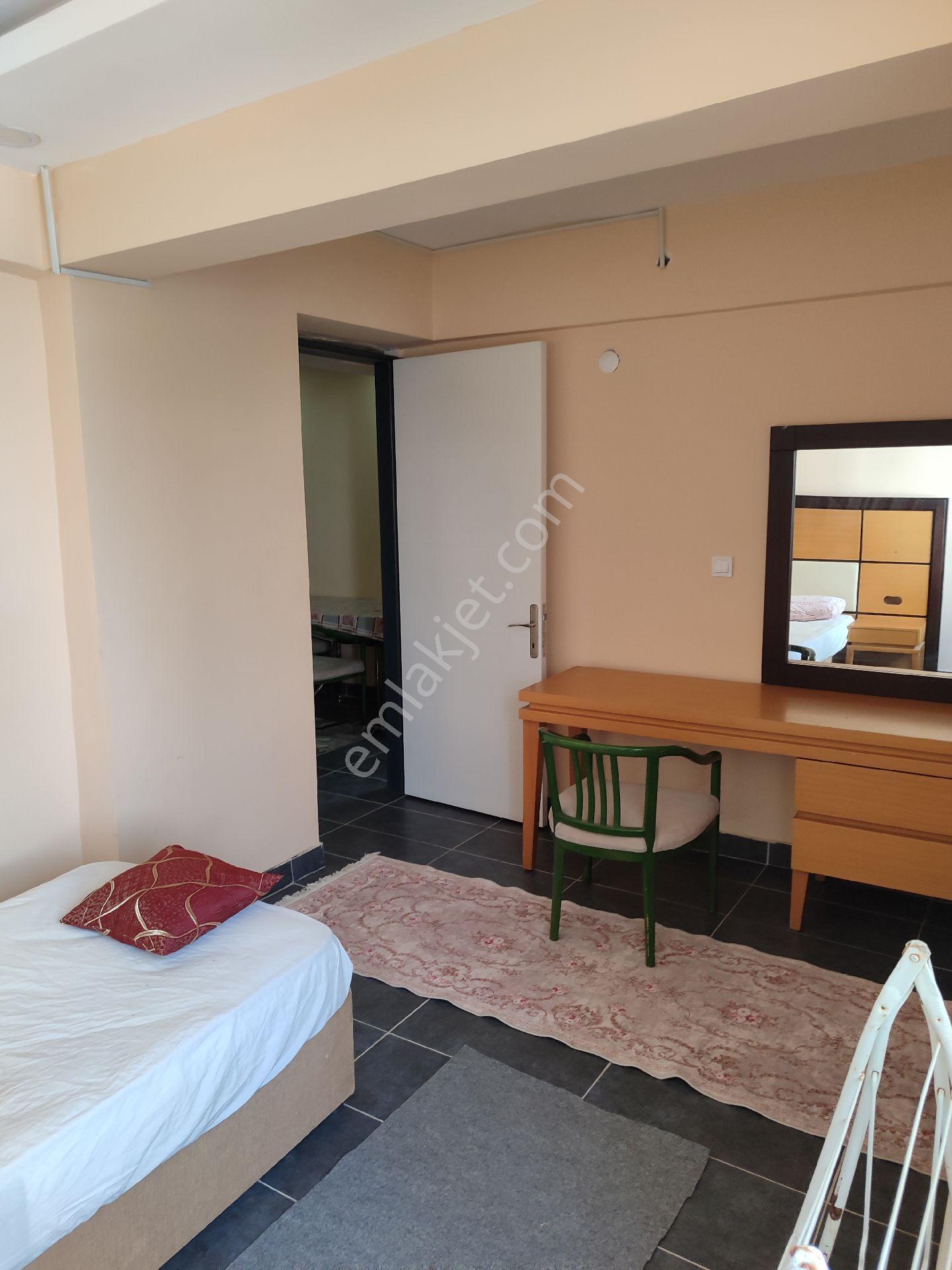 Eşyalı 1+1 Kiralık Daire Hastane Yanı Açıklamayı Okuyunuz - Görsel 6