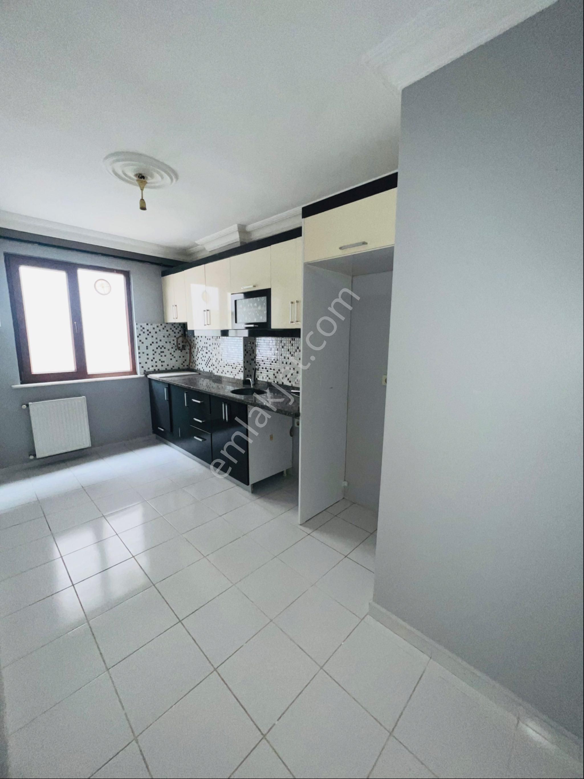 İstanbul Sancaktepe Sarıgazi Metrosuna 100 Metre Kiralık 2+1 Daire - Görsel 10