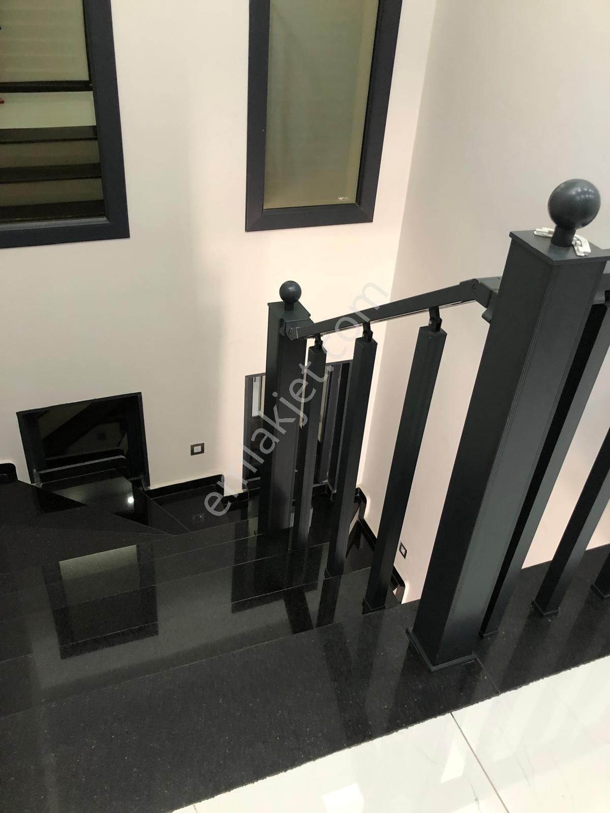 Didim Efelerde Tam Müstakil 3+1 Ayrı Mutfak Villa - Görsel 16