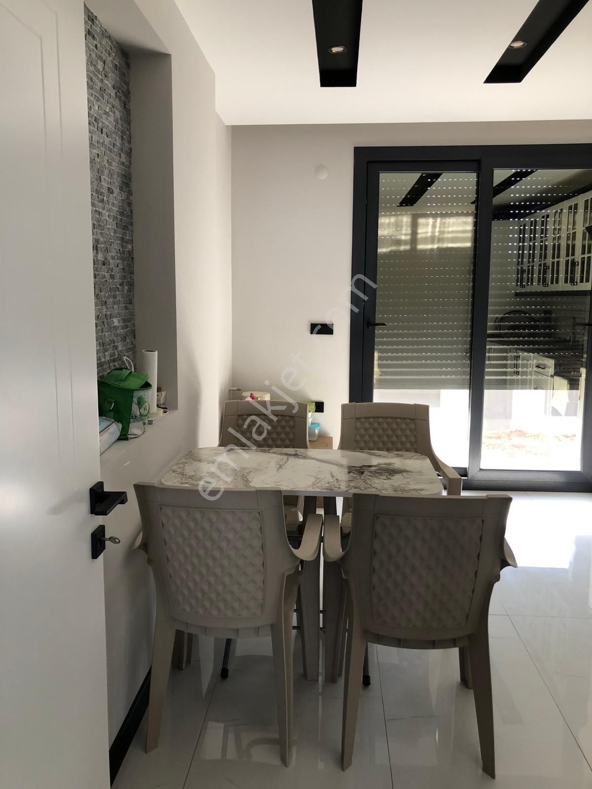 Didim Efelerde Tam Müstakil 3+1 Ayrı Mutfak Villa - Görsel 3