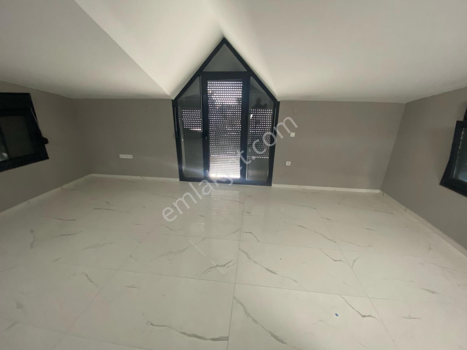 Rw Nefes'ten Altınova'da Denize 100 Metre Mesafede 5+1 Villa - Görsel 20