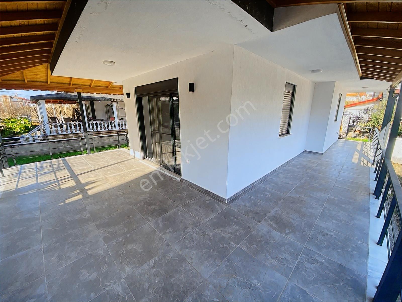 Rw Nefes'ten Altınova'da Denize 100 Metre Mesafede 5+1 Villa - Görsel 13