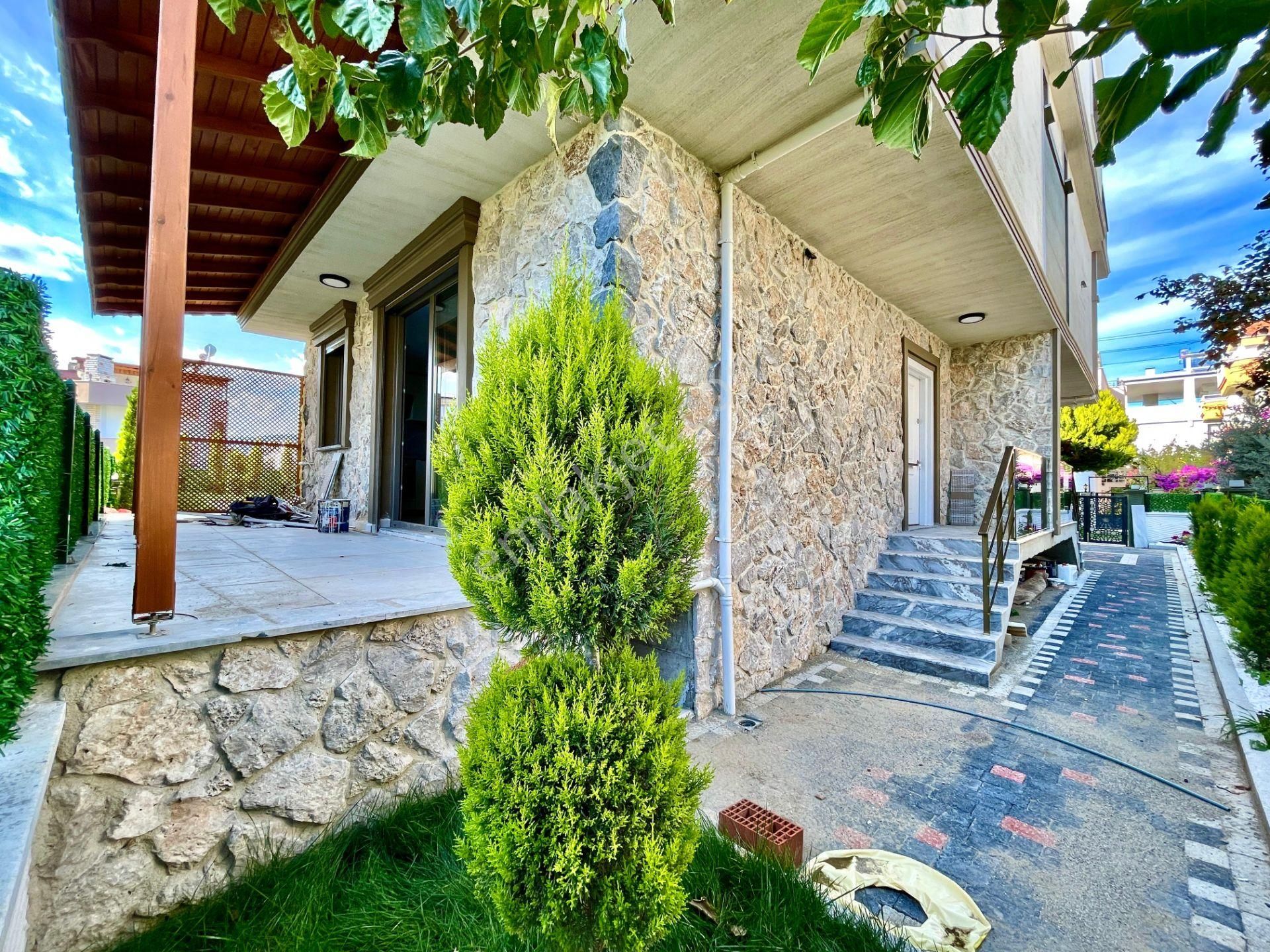 Berkay Demirel'den Gürede Denize 300 Metre Sıfır 4+1 Villa - Görsel 2