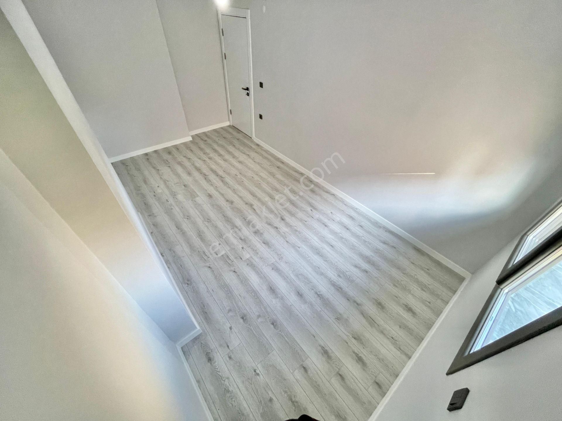 Berkay Demirel'den Gürede Denize 300 Metre Sıfır 4+1 Villa - Görsel 32