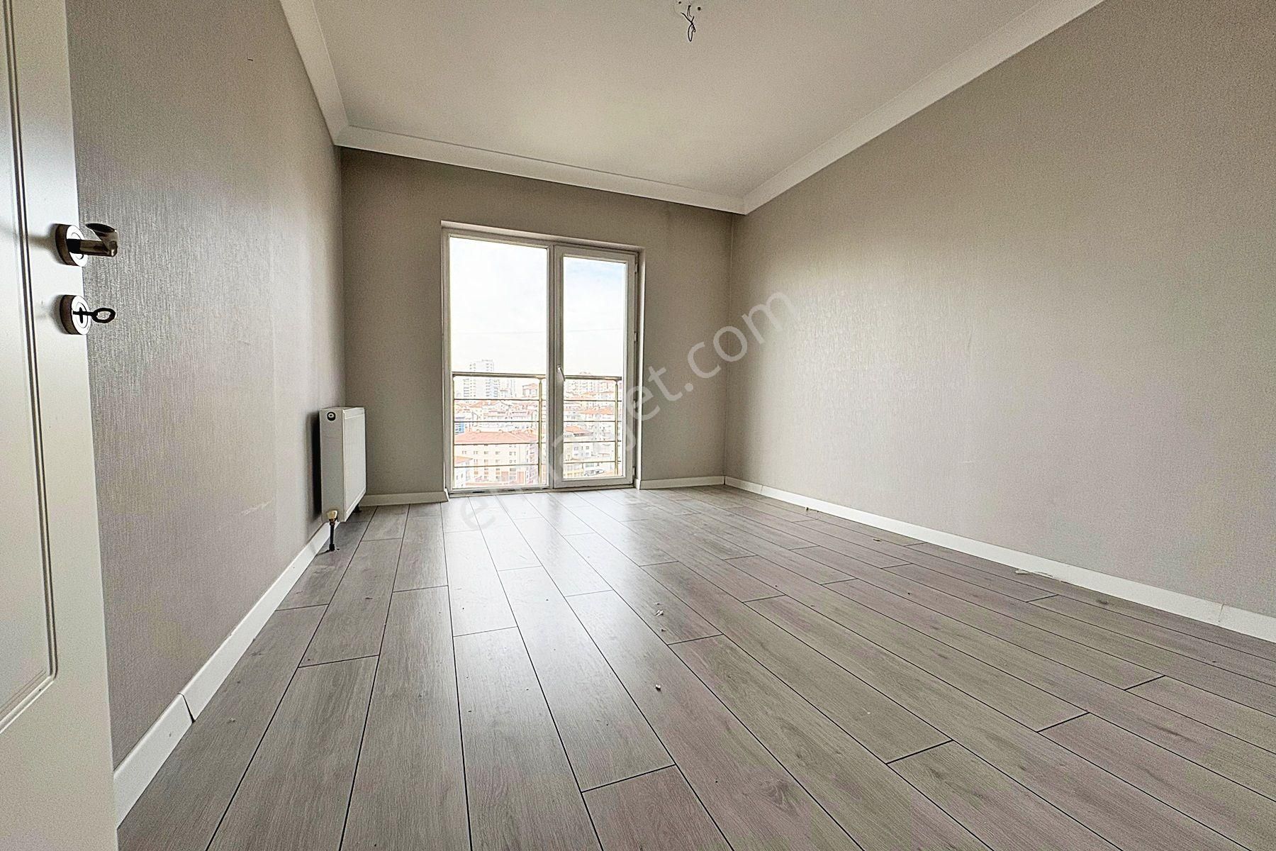 Pamuklar'da Site İçerisinde 24. Kat 4+1 Ankara Manzaralı 200m2 Kiralık Daire - Görsel 17