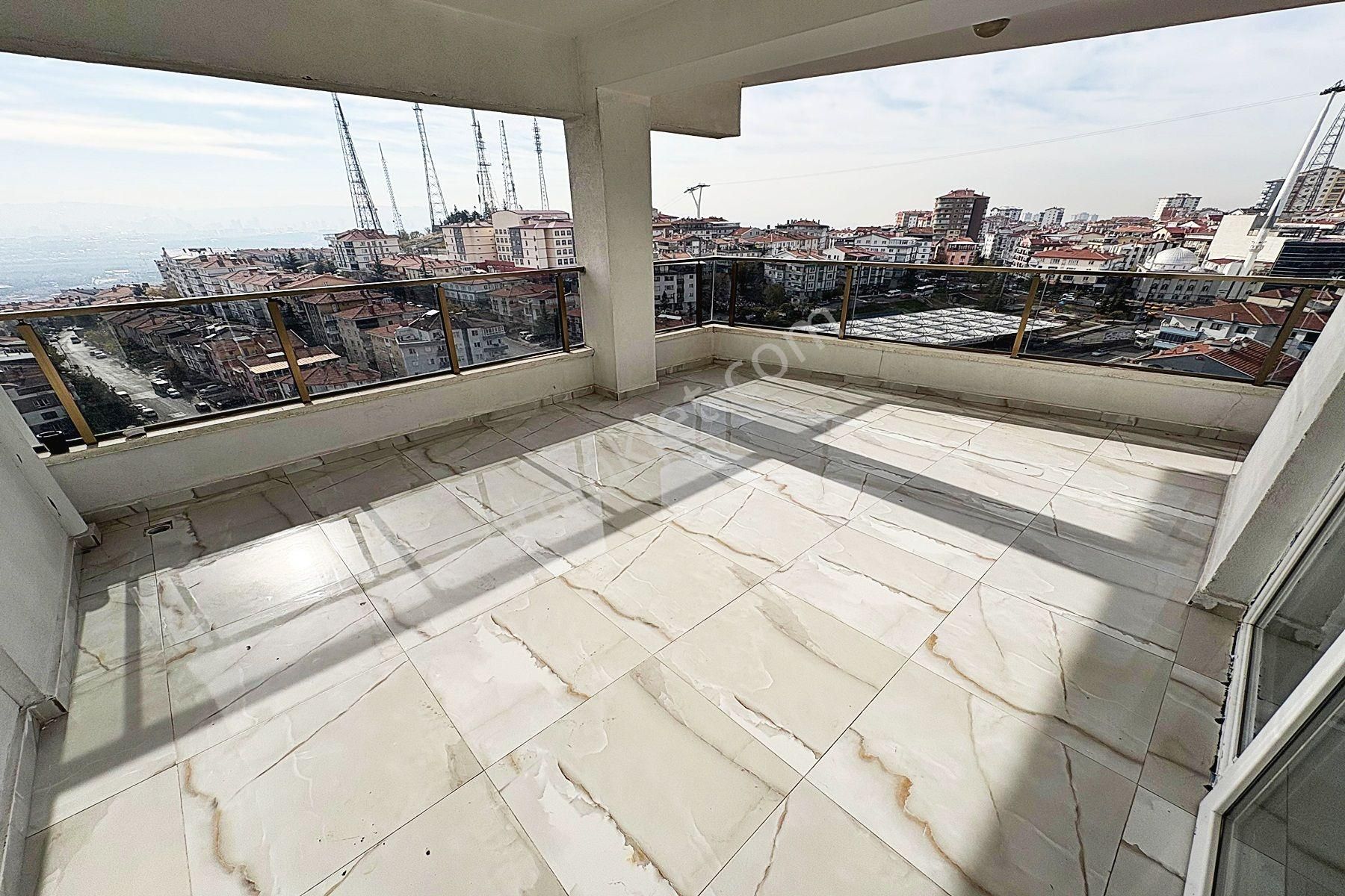 Pamuklar'da Site İçerisinde 24. Kat 4+1 Ankara Manzaralı 200m2 Kiralık Daire - Görsel 8