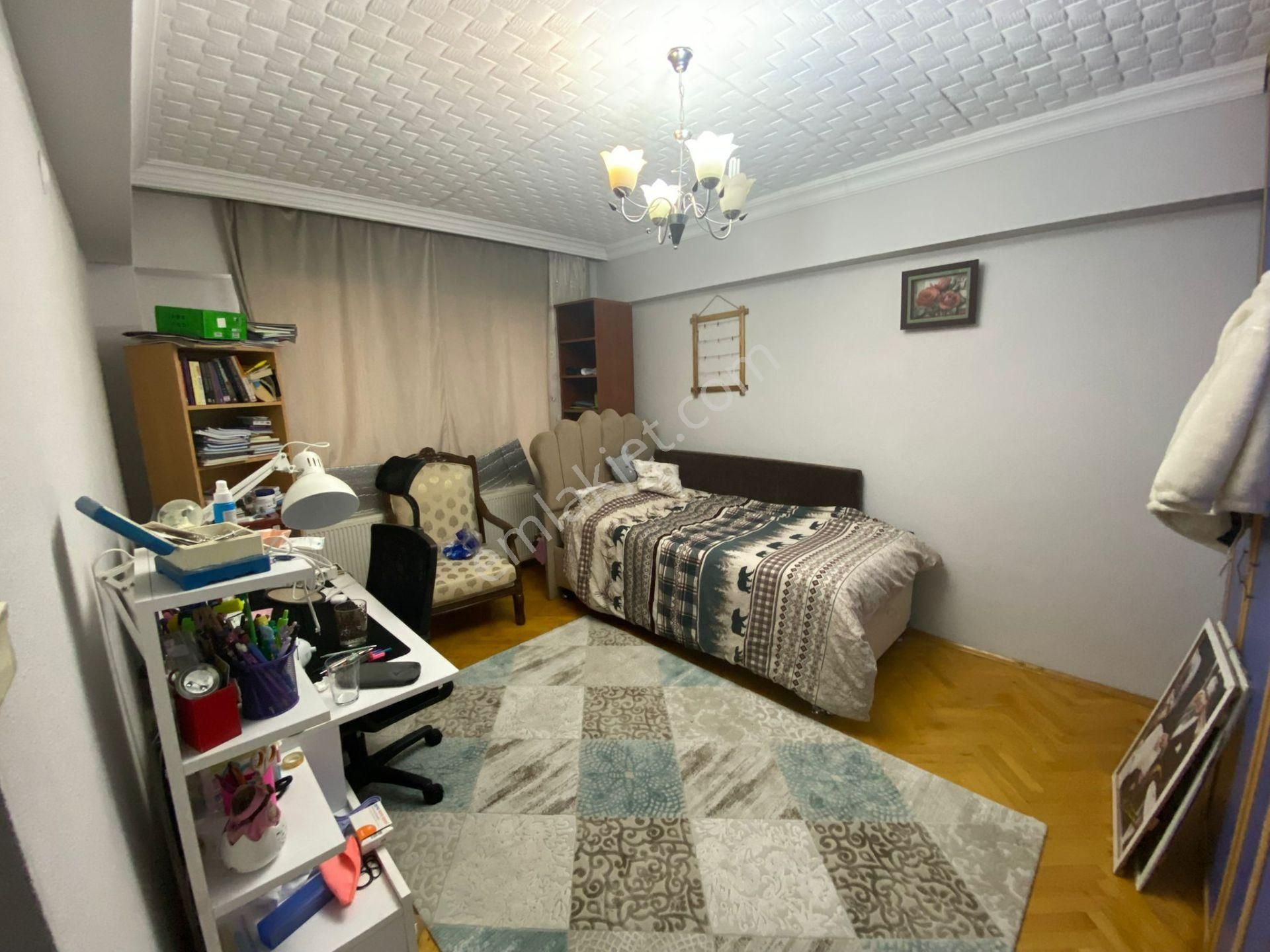 Cumhuriyet Mahallesinde Satılık Daire - Görsel 9