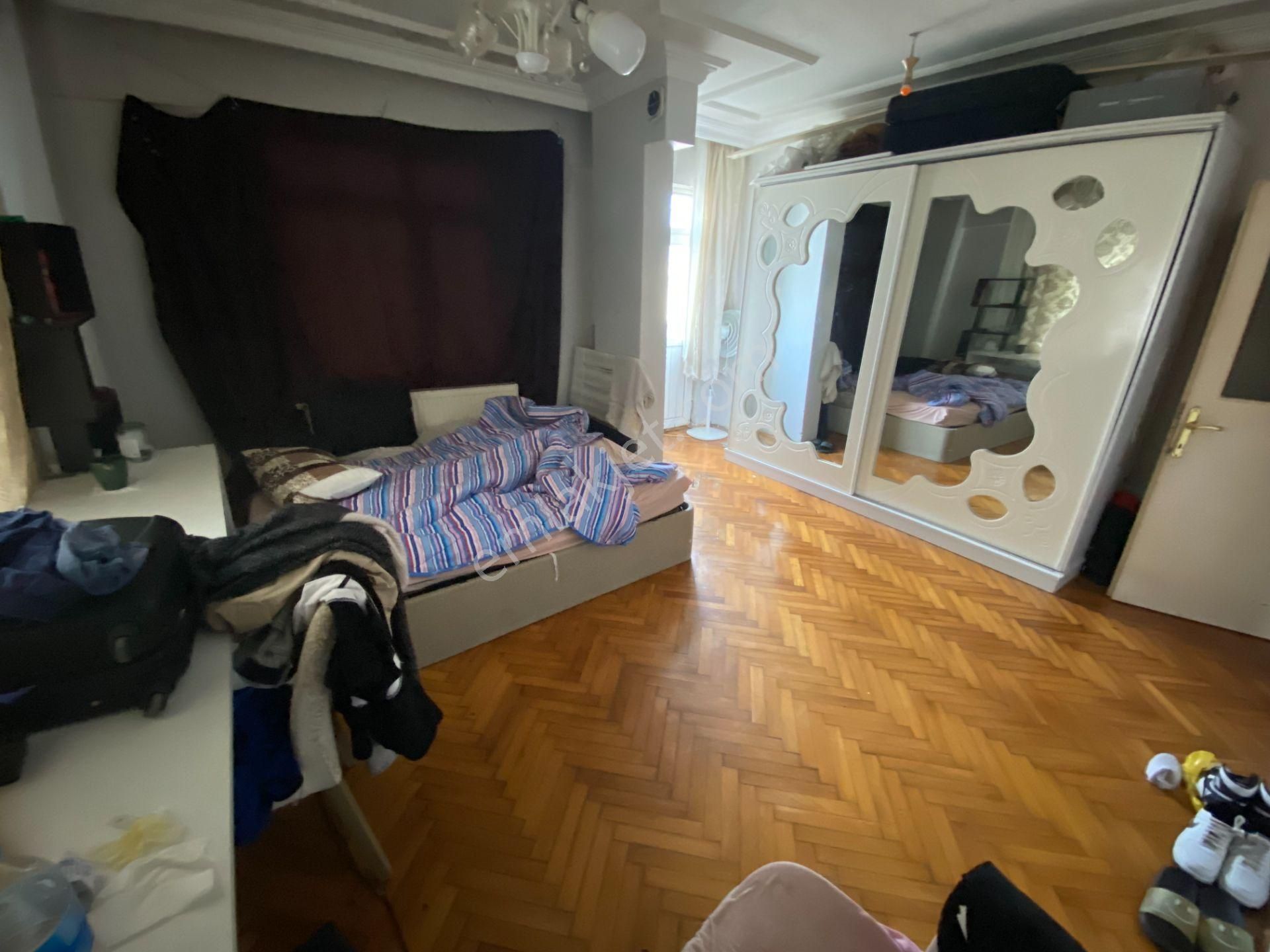 Lidya Emlak'tan 3+1 140m2 3 Cepheli Cadde Önü Satılık Daire - Görsel 11