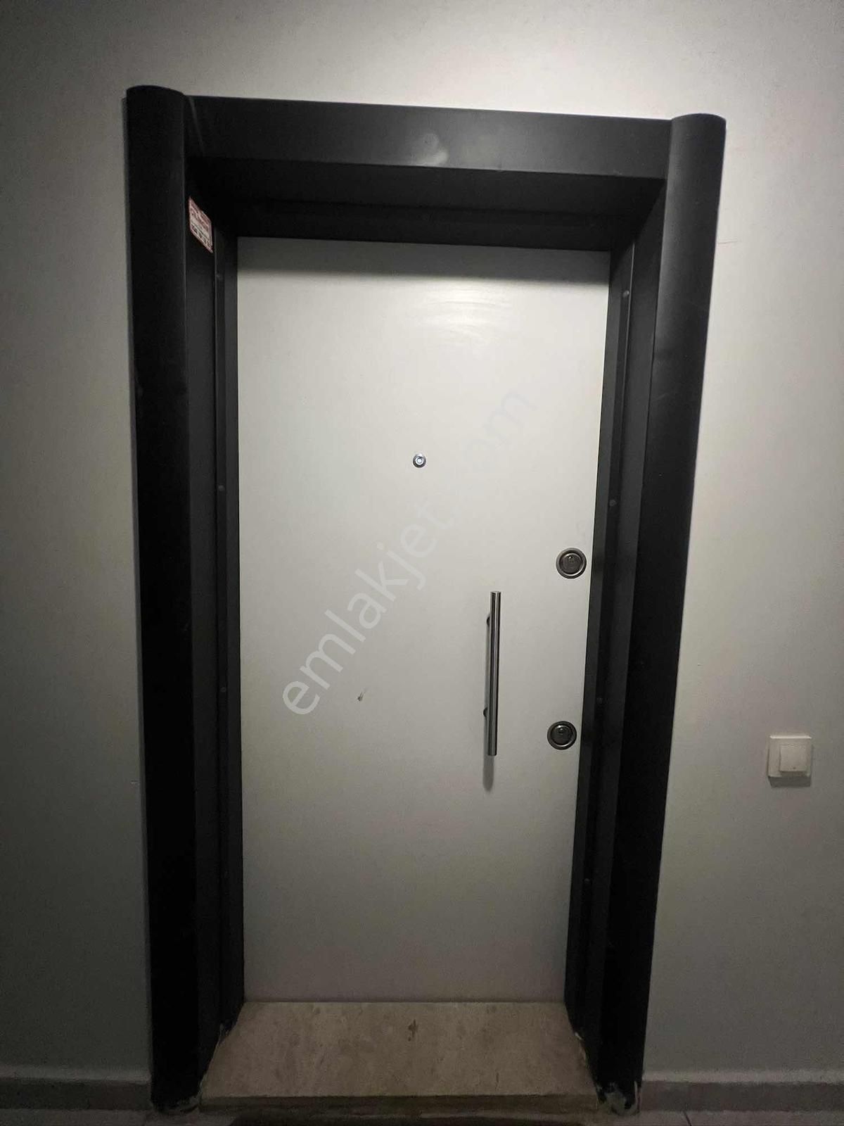 Seyrekte Üniversiteye Yakın, Havuzlu Site Eşyalı 1+1 Daire - Görsel 3