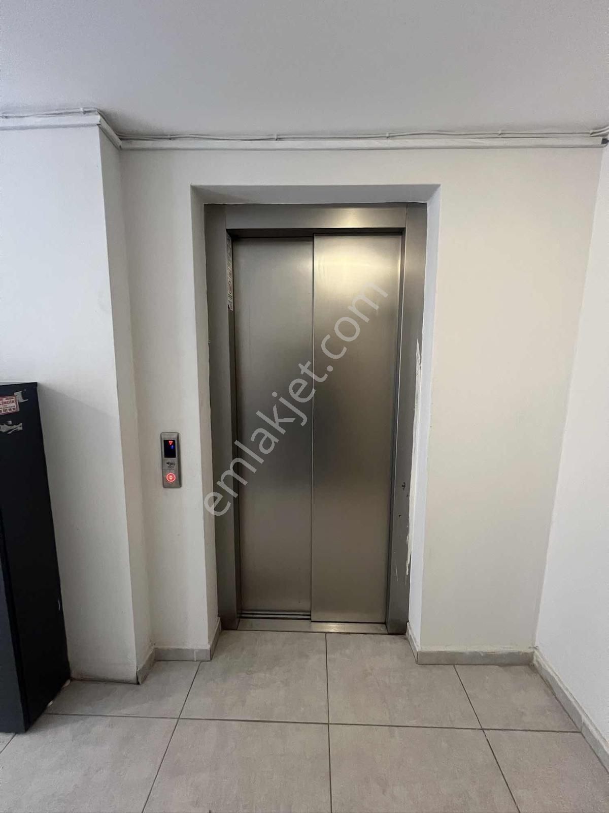 Seyrekte Üniversiteye Yakın, Havuzlu Site Eşyalı 1+1 Daire - Görsel 6