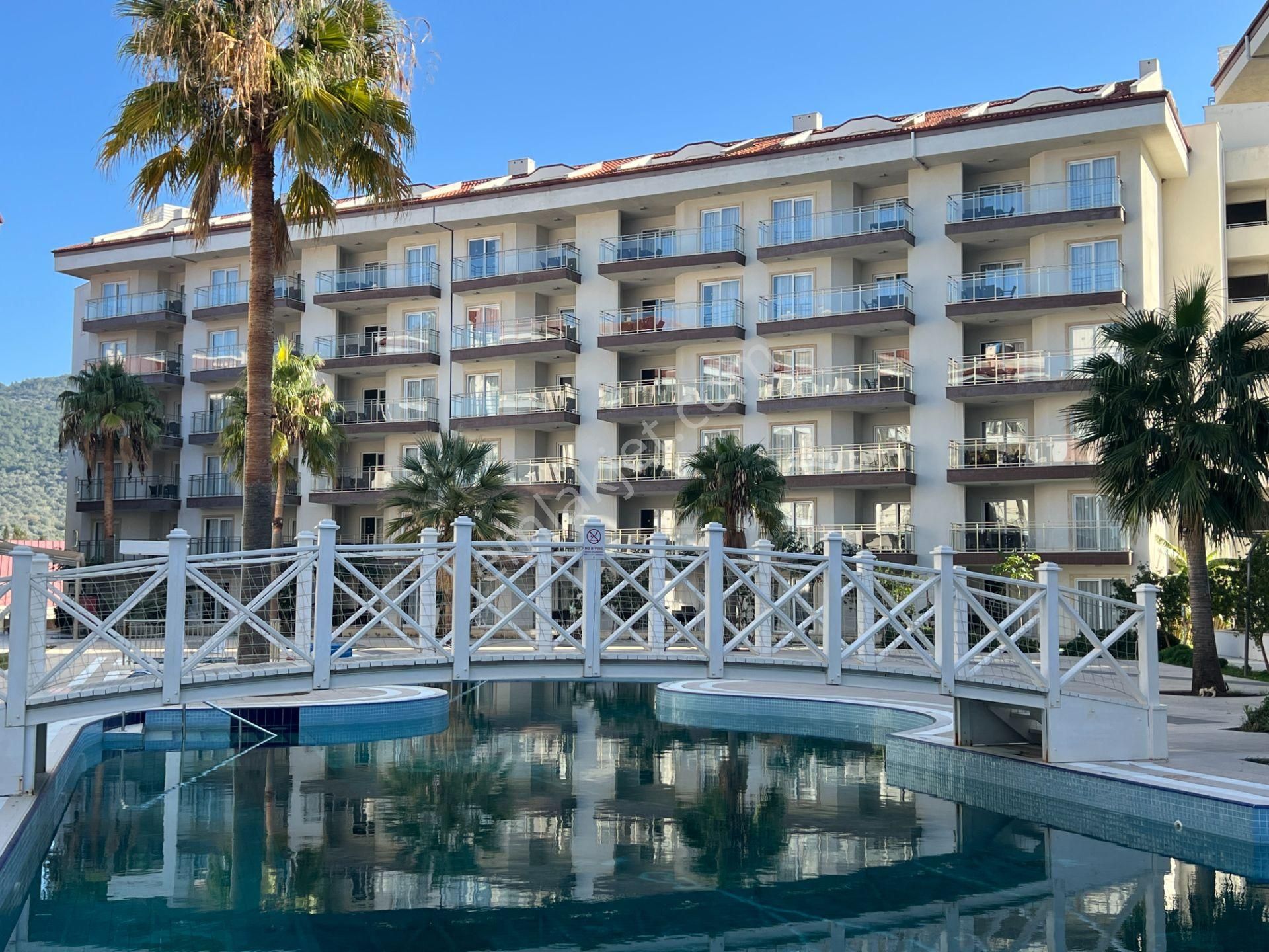 Kuşadası Marina, Ramada Deniz-havuz Manzaralı Satılık 2+1 Daire - Görsel 21