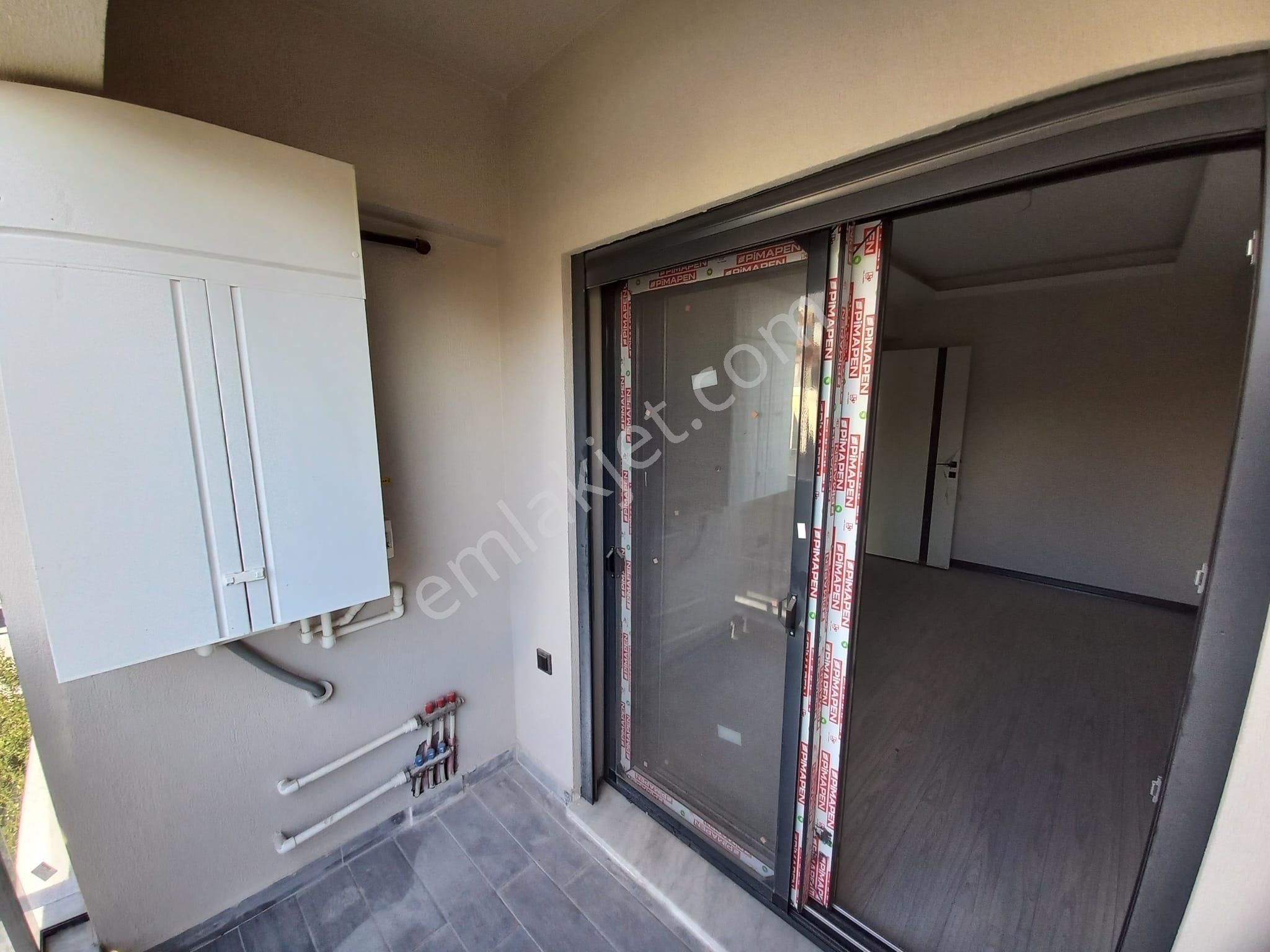 Karşıyaka Girne Bulvarı Üzeri Satılık 1+1 Yeni Yapım Daire - Görsel 9