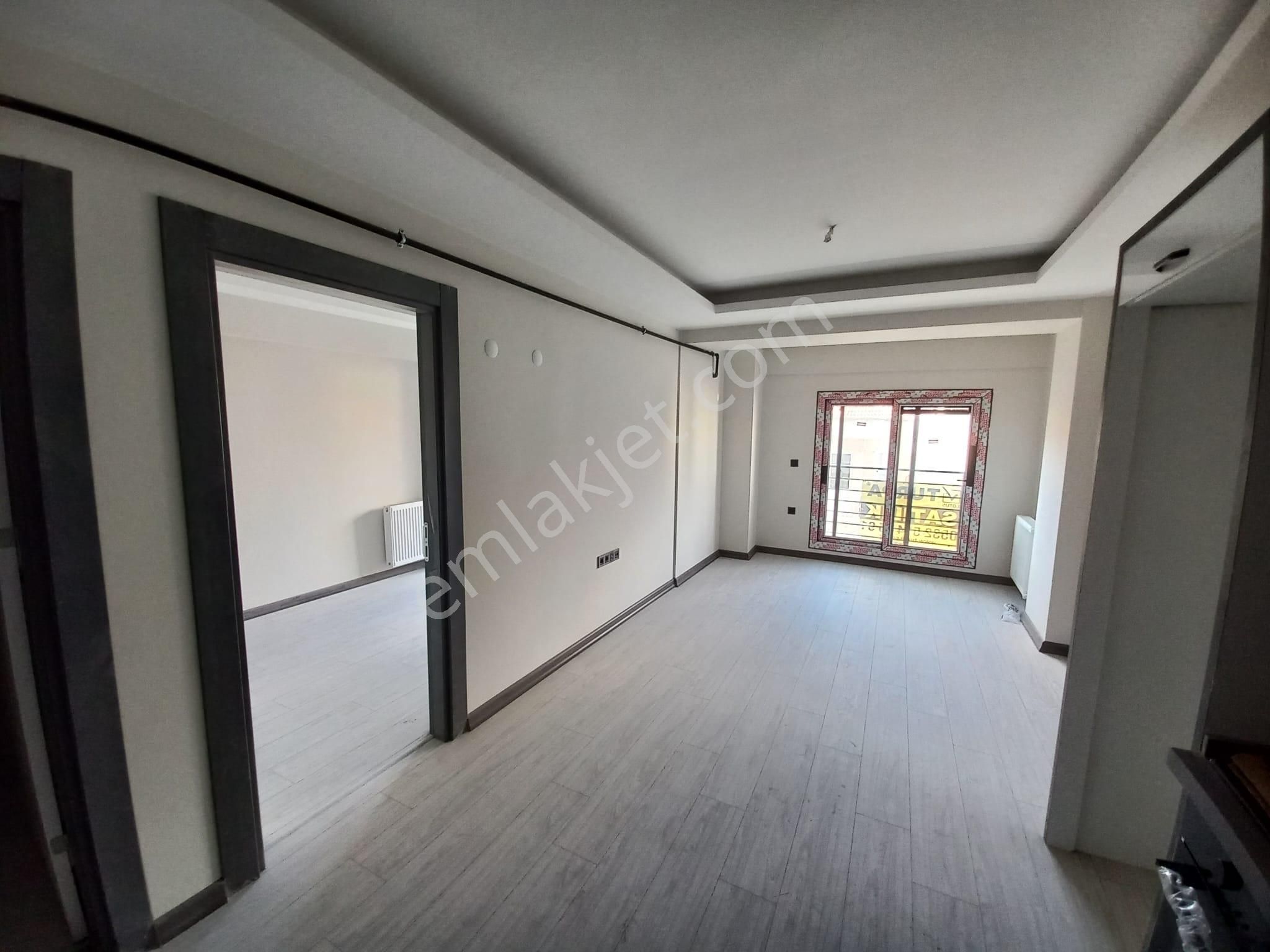 Karşıyaka Girne Bulvarı Üzeri Satılık 1+1 Yeni Yapım Daire - Görsel 8