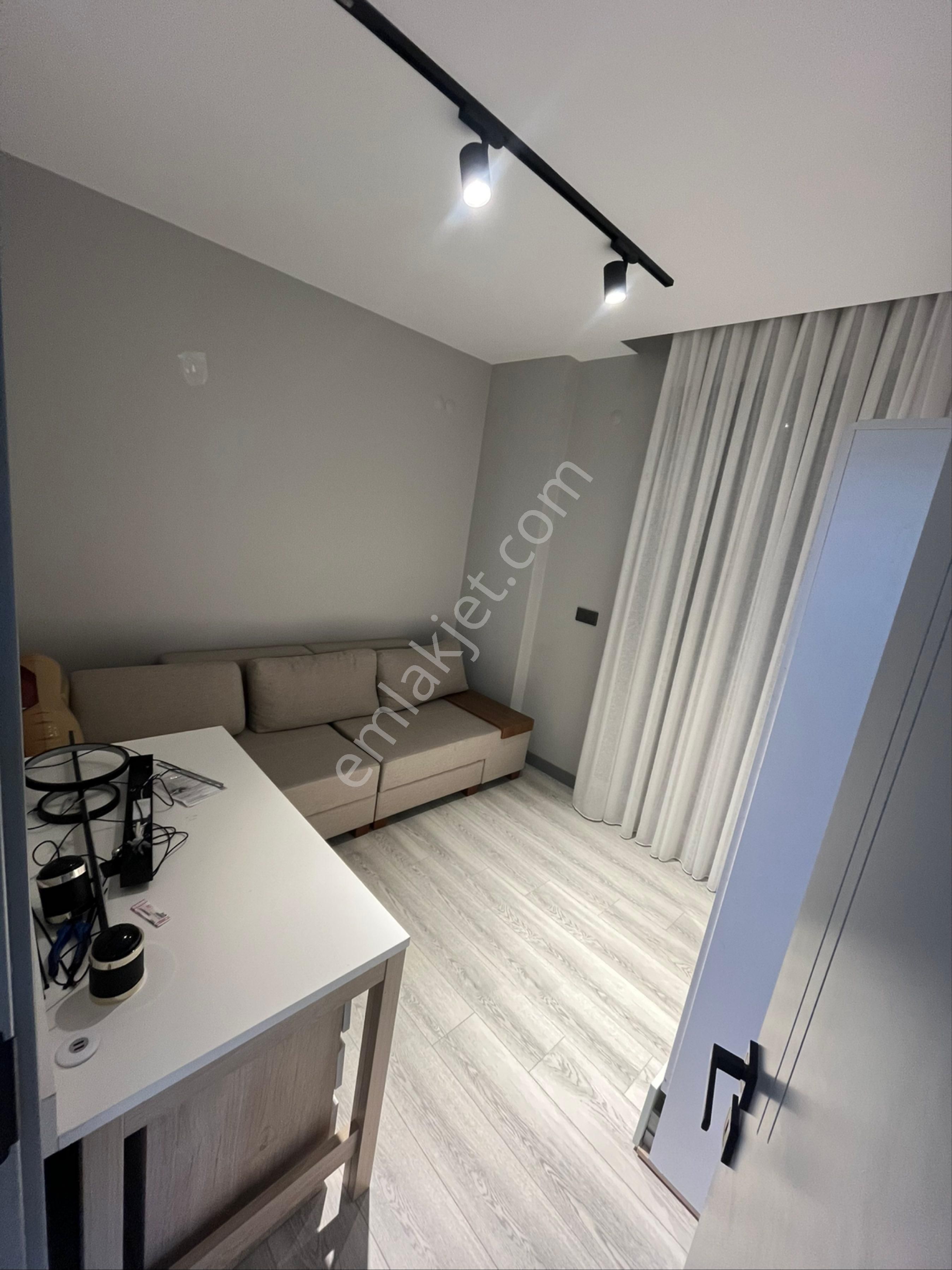 Kuşadasında Müstakil Özel Havuzlu Deniz Manzaralı Eşyalı Villa - Görsel 7