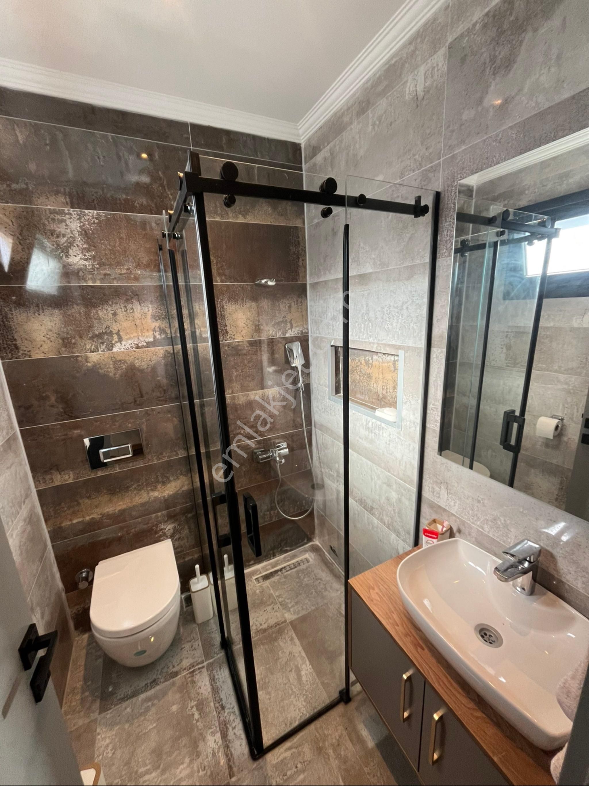 Kuşadasında Müstakil Özel Havuzlu Deniz Manzaralı Eşyalı Villa - Görsel 20