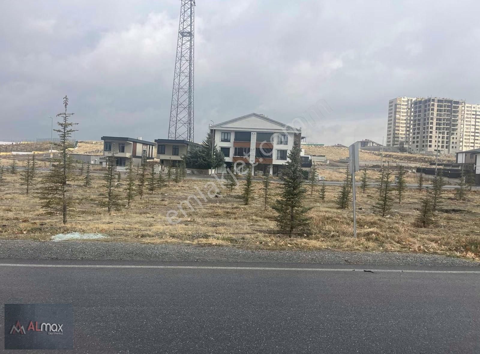 Bahçelievler Mahallesi'nde 1000 Metrekare Satılık Parsel - Görsel 4