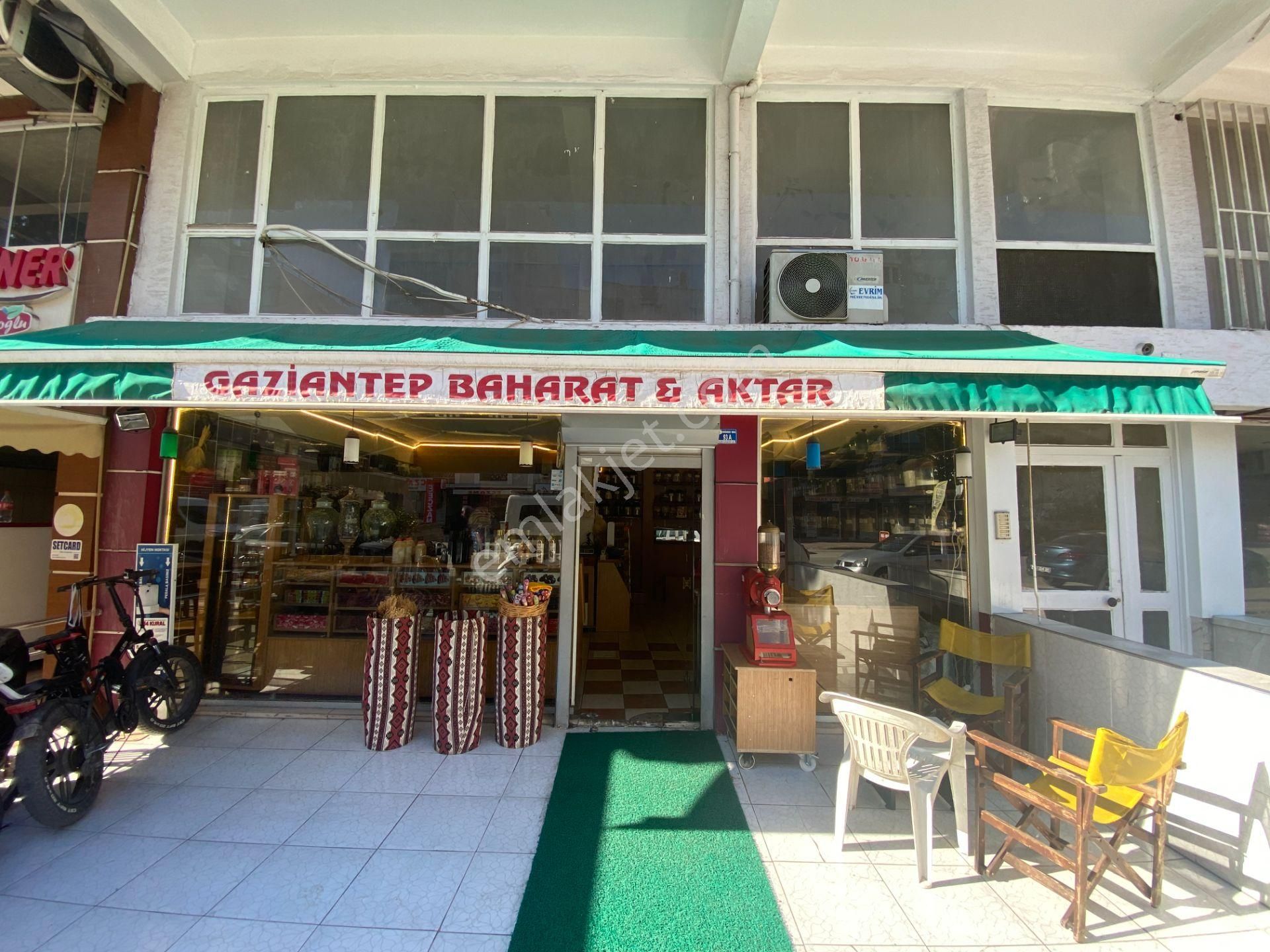 Soğuksu Cadde Üzerinde Devren Baharat Dükkanı