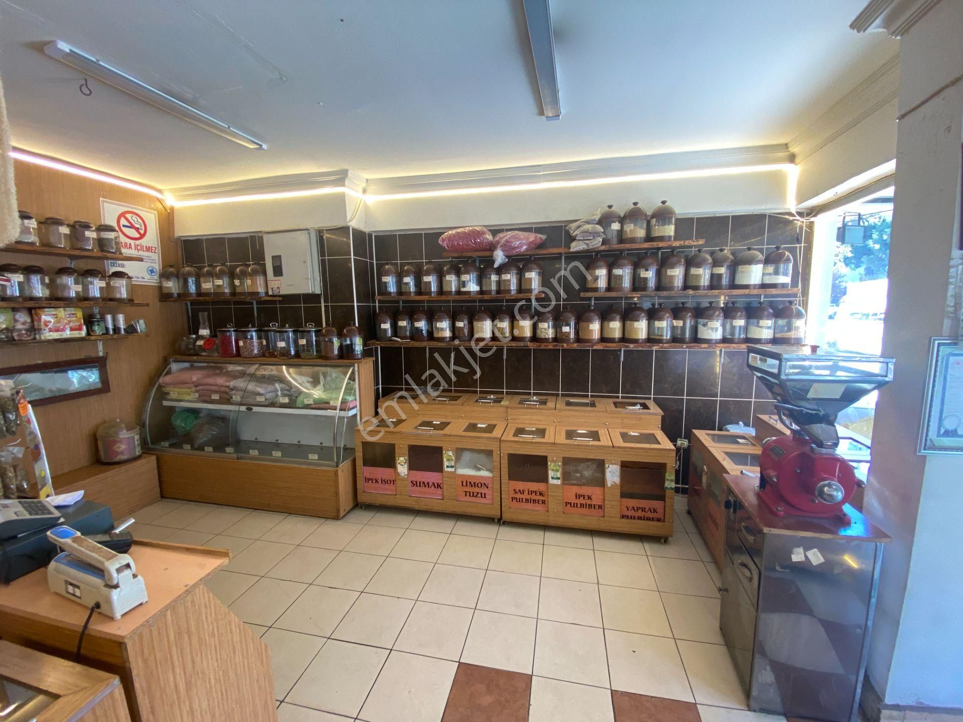 Soğuksu Cadde Üzerinde Devren Baharat Dükkanı - Görsel 15