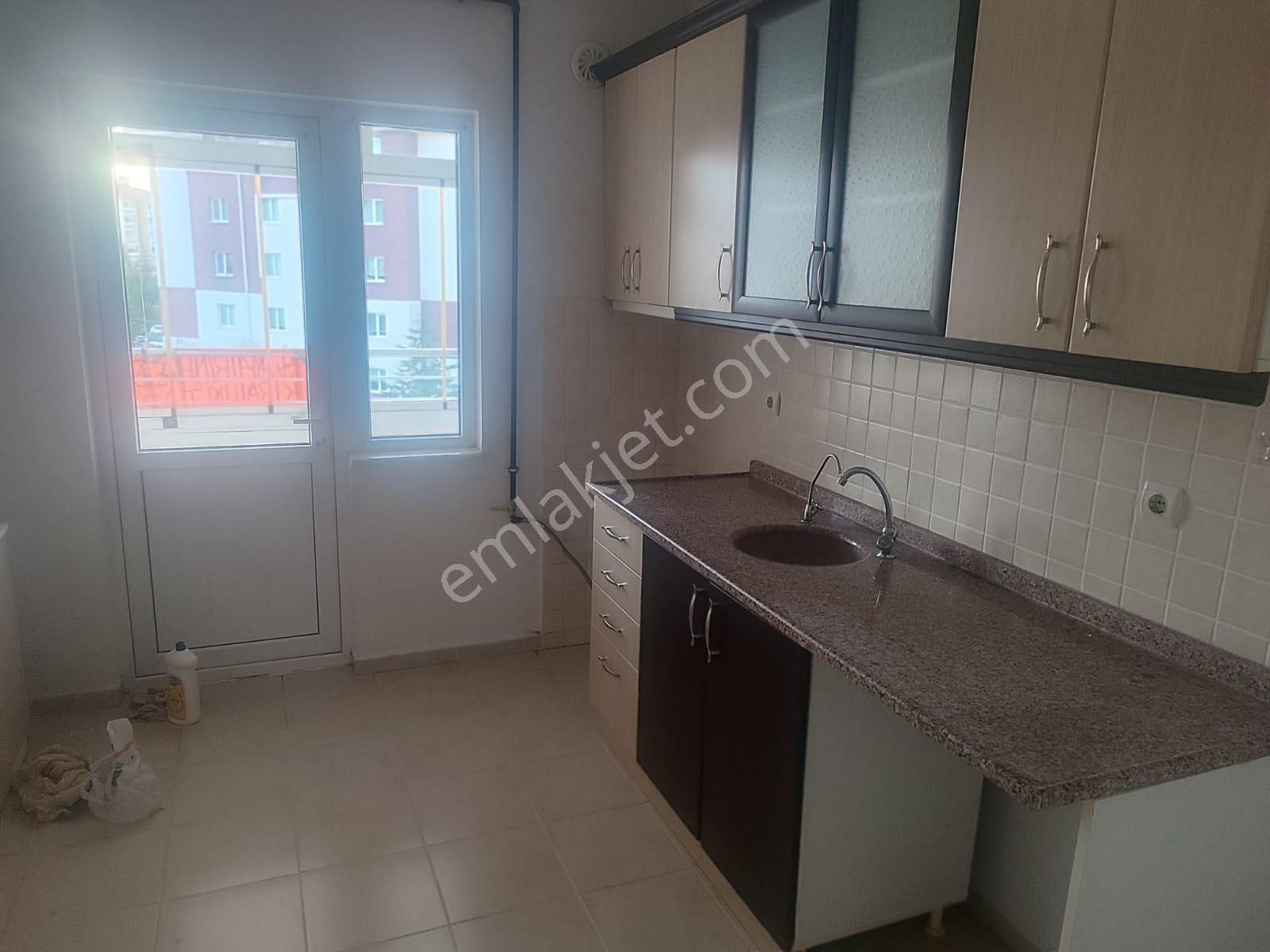 Gölbaşı Park Eymir Toki Konutları 132m2 Bakımlı Manzaralı Önü Açık Kiralık Daire