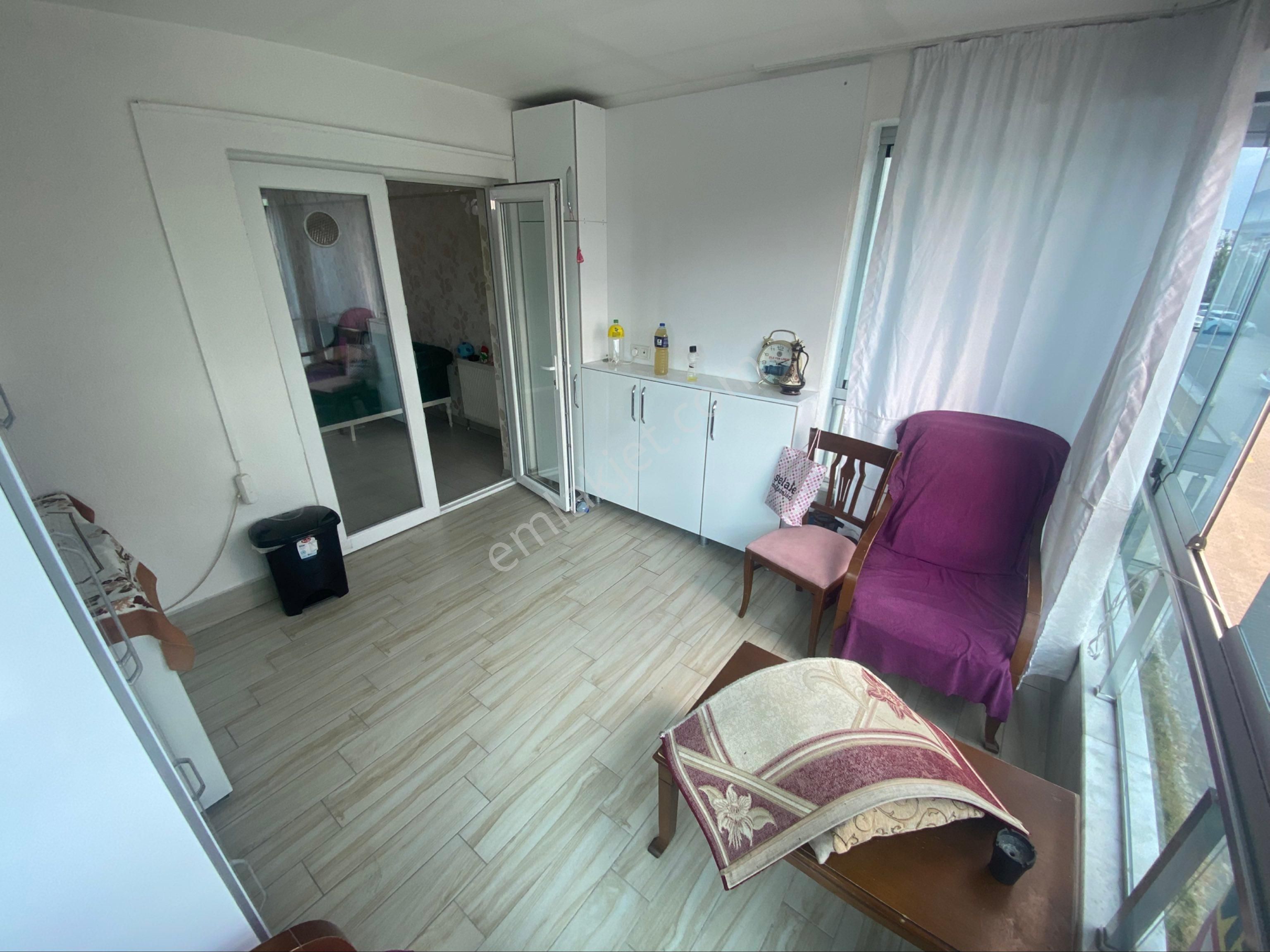 Bayram Gayrimenkulden Etimesgut Ahi Mesut Mahallesi Sit İçerisinde 4+1 Ara Katta 10 Yıllık Satılık - Görsel 10