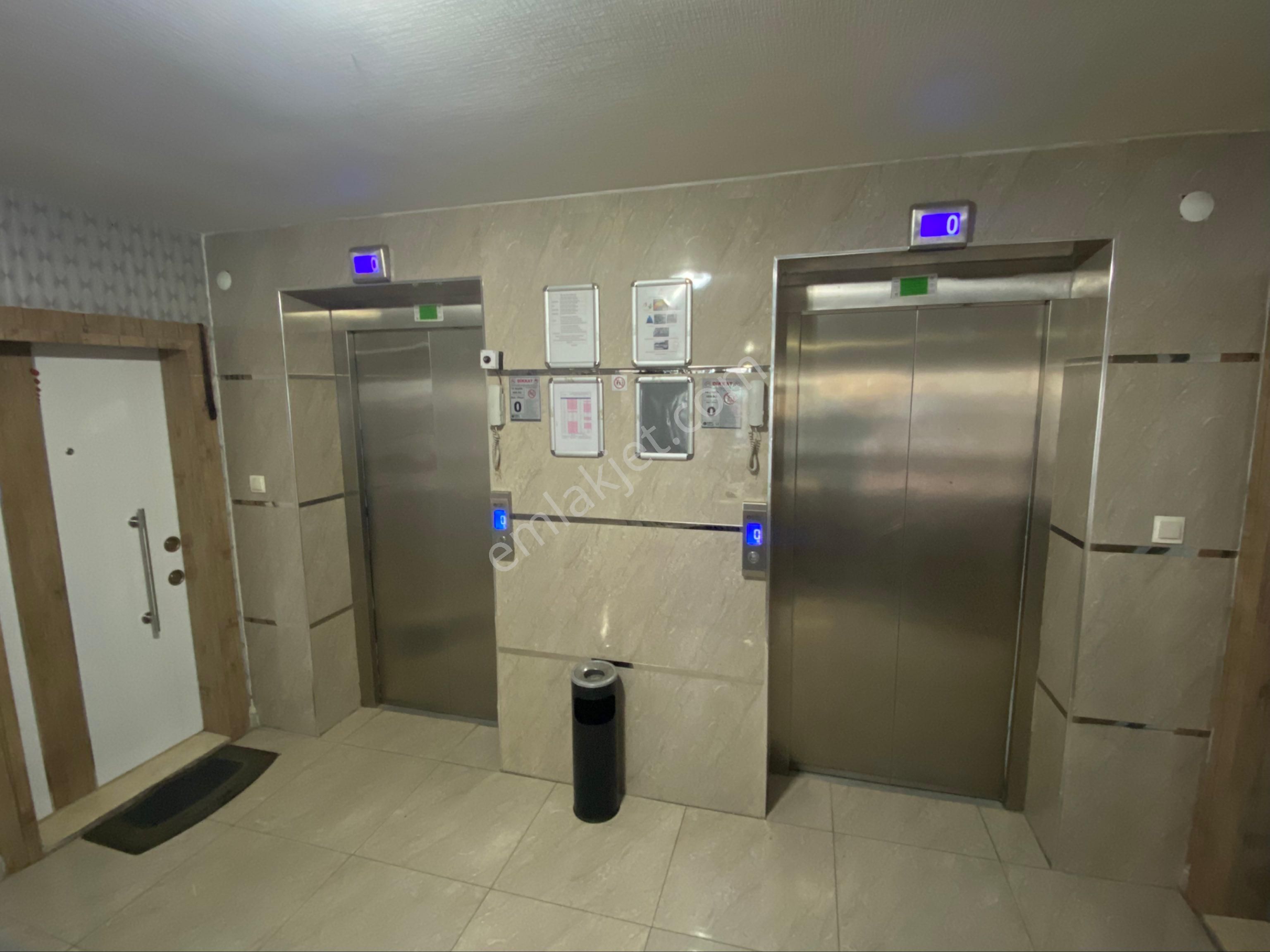 Bayram Gayrimenkulden Etimesgut Ahi Mesut Mahallesi Sit İçerisinde 4+1 Ara Katta 10 Yıllık Satılık - Görsel 33