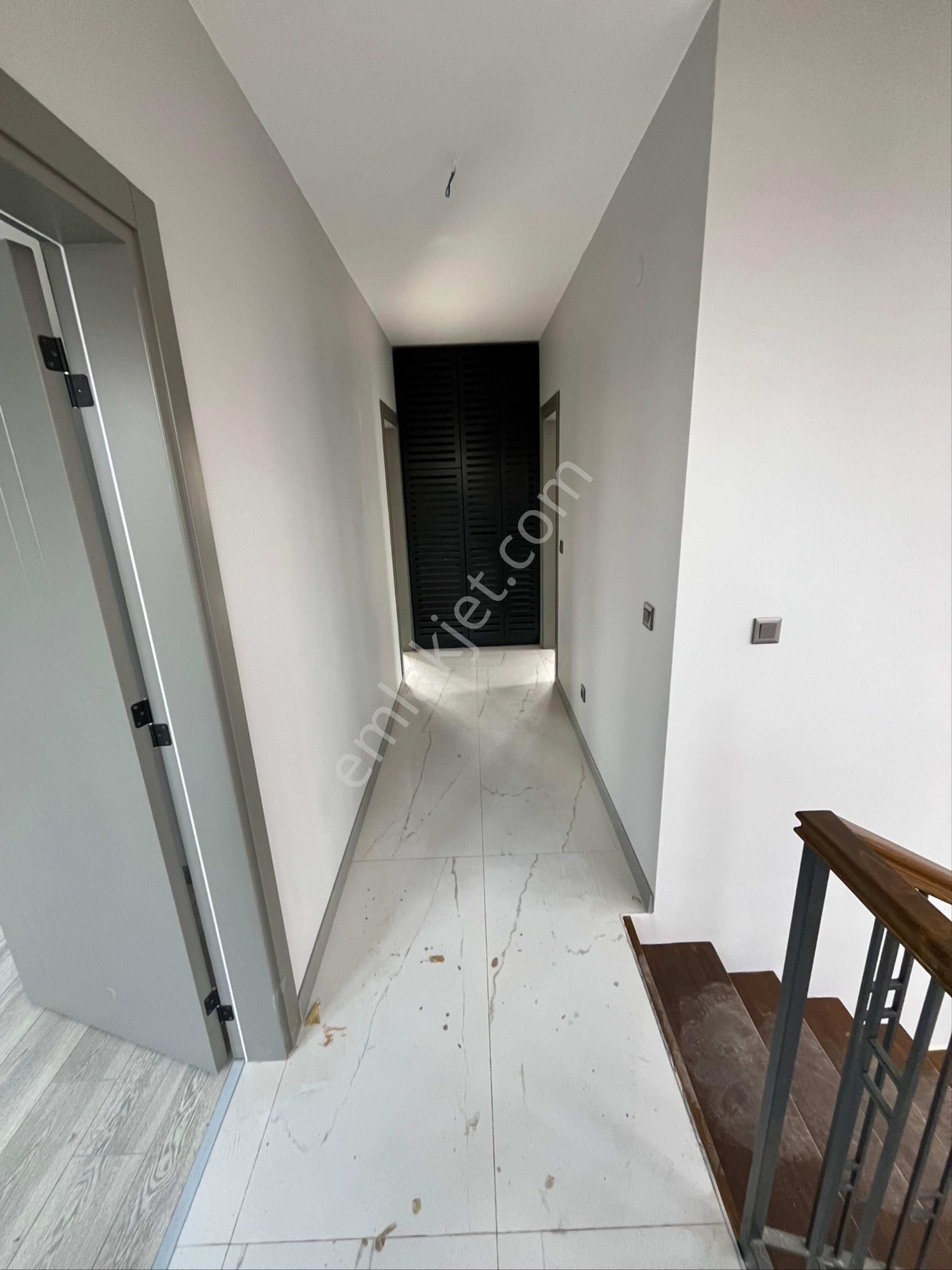 Kuşadasında Müstakil Özel Havuzlu 4+1 Villa - Görsel 16