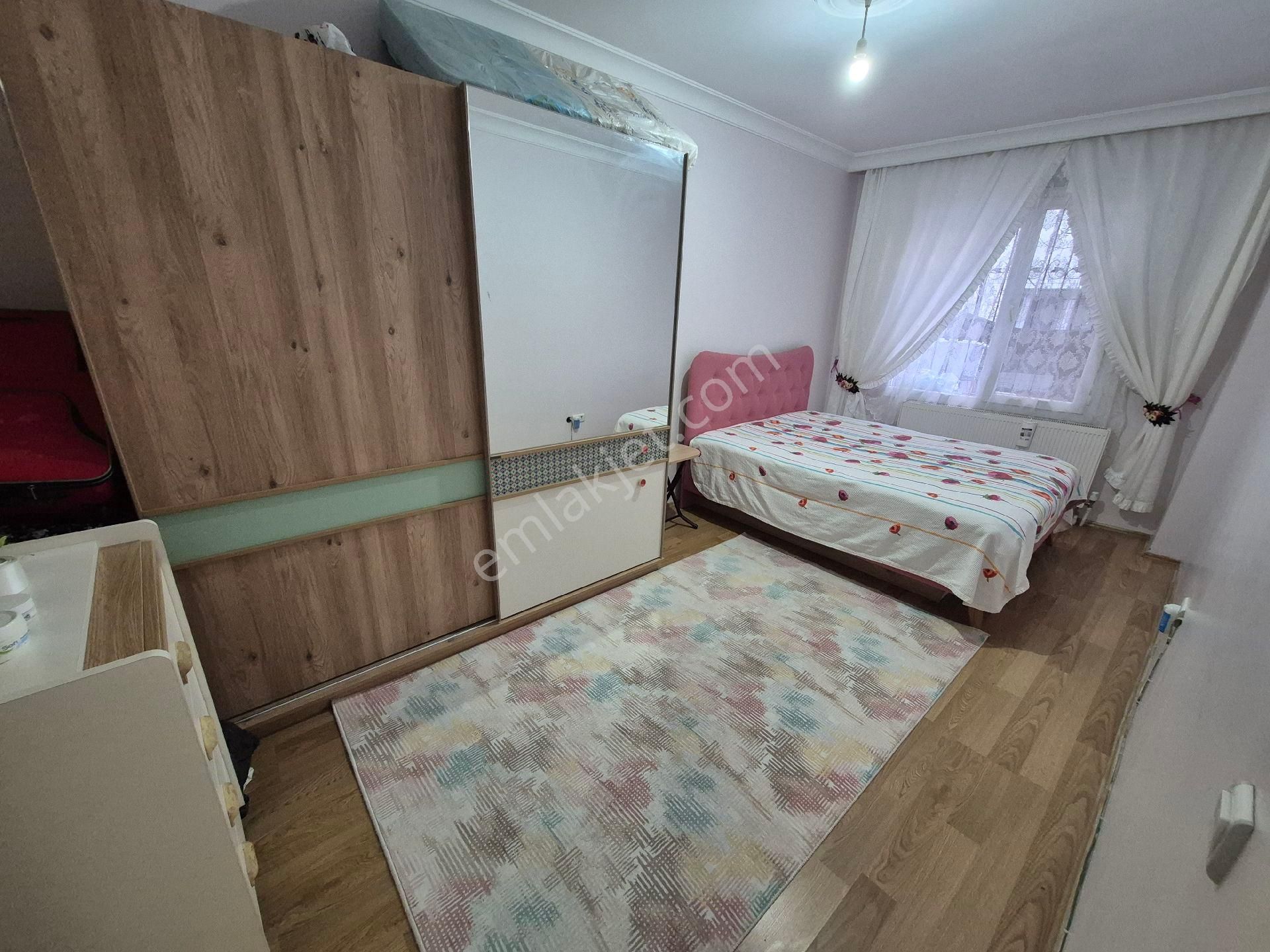 Yeşilyurt Yıldız Caddesi Yakını 3+1 Bahçeli Doğalgazlı Daire - Görsel 5