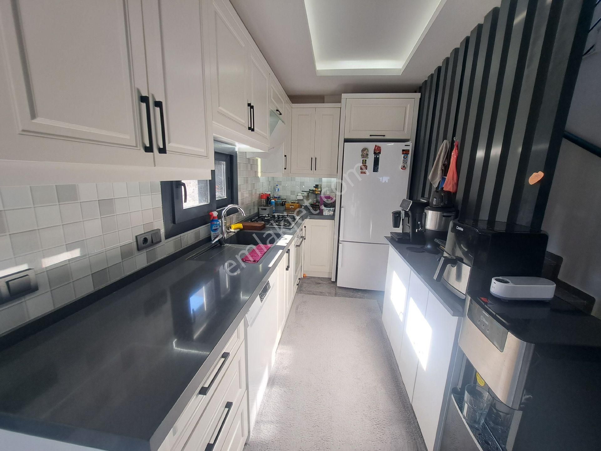 İzmir Seferihisar Atatürk Mahallesin De Satılık Ful Deniz Manzaralı 3+1 Eşyalı Villa - Görsel 12