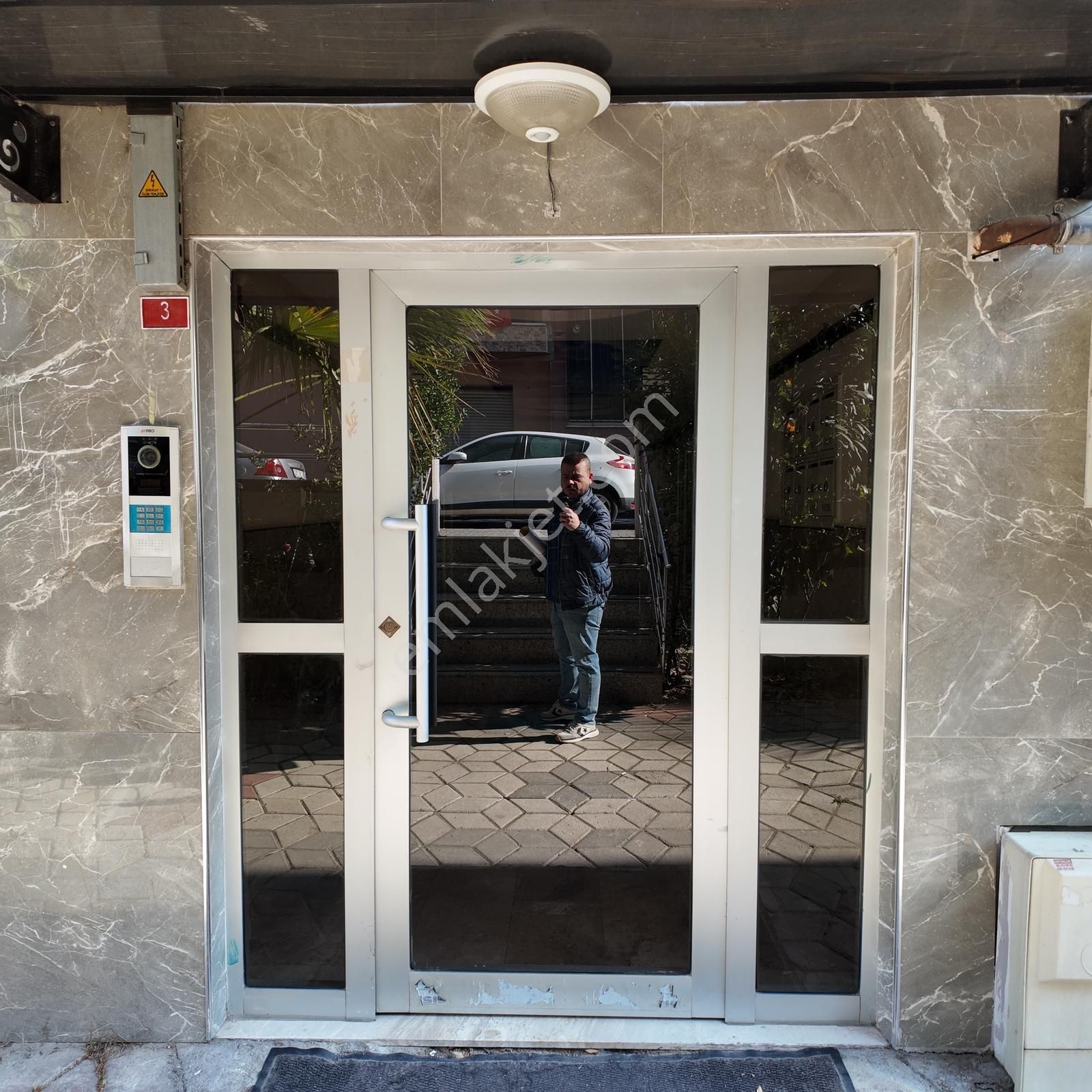 Hürriyet Kirazoğlu Hastanesi Yanında Bakımlı 150 M2 3+1 Daire - Görsel 10