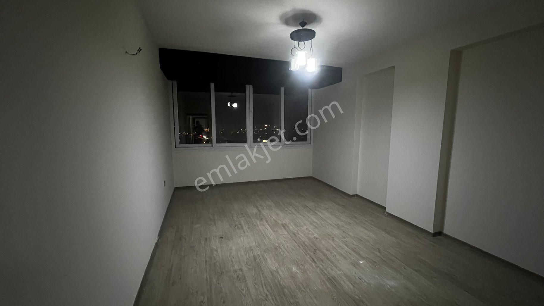 Denizli Mah.şevkat Sitesinde 3+1 Kiralık Daire - Görsel 2