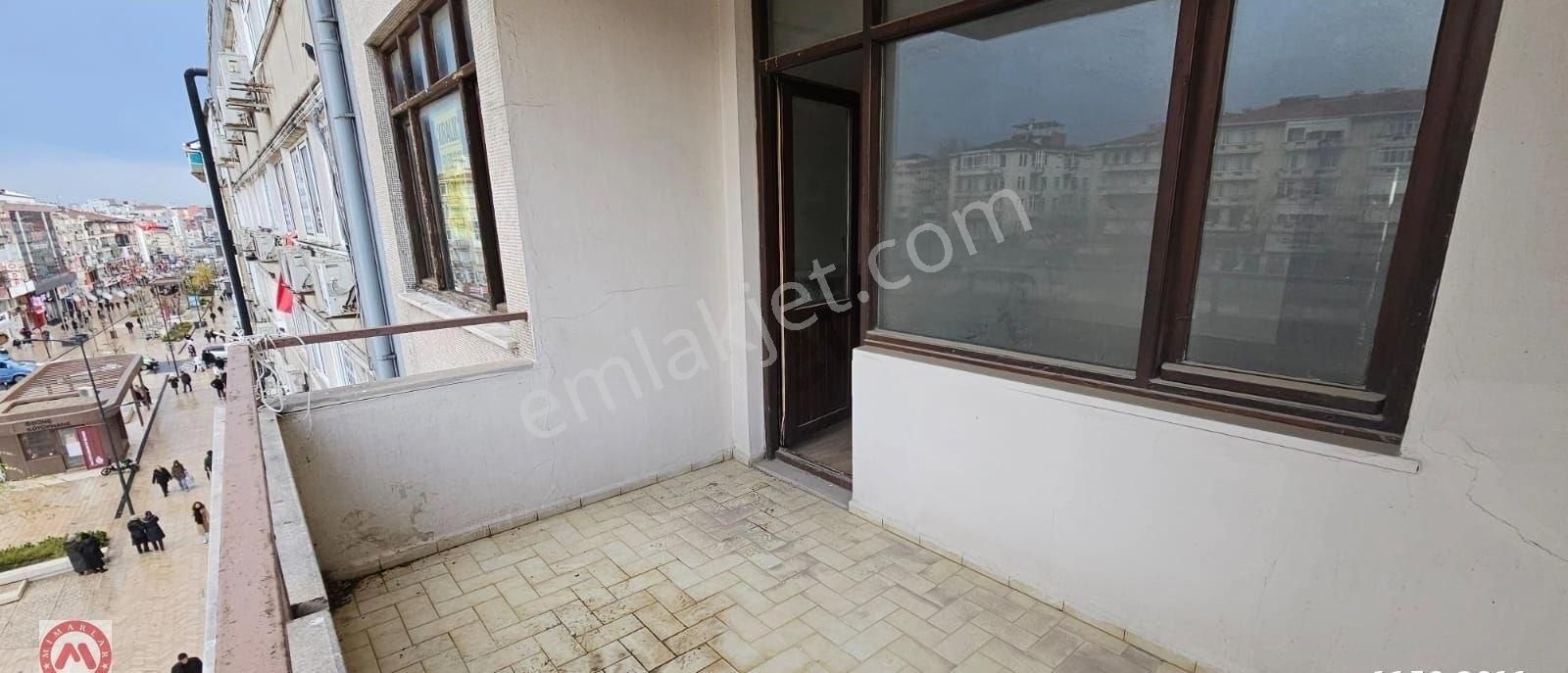 Maltepe Bağdat Caddesi Yeni Yapılan Meydanda 155m2 Asansörlü 2+1 - Görsel 6