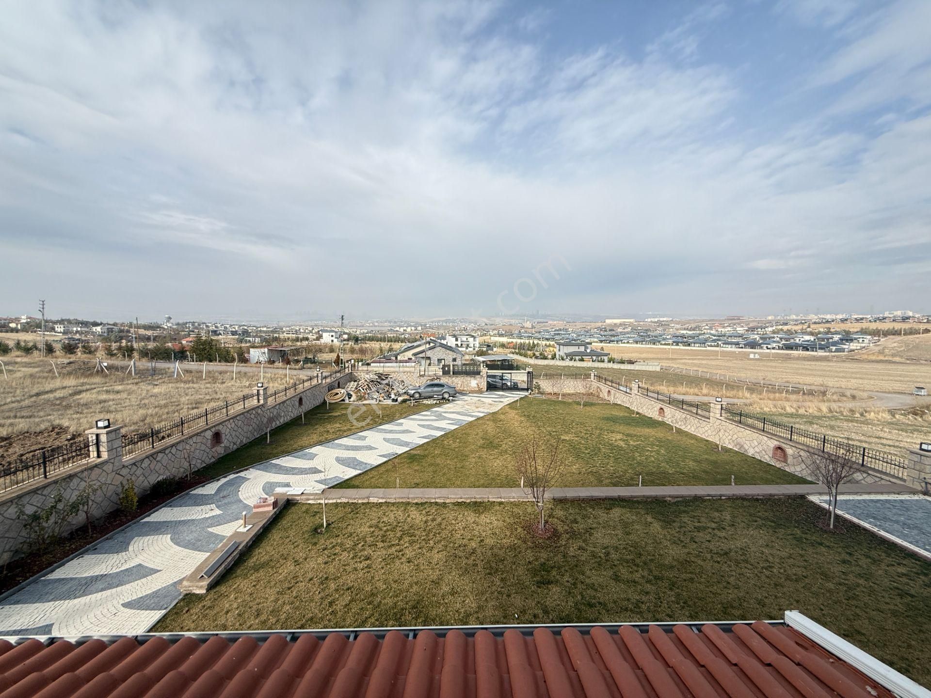 Gölbaşı - Bahçelievler Mah. Göl Manzaralı Kiralık Villa - Görsel 2