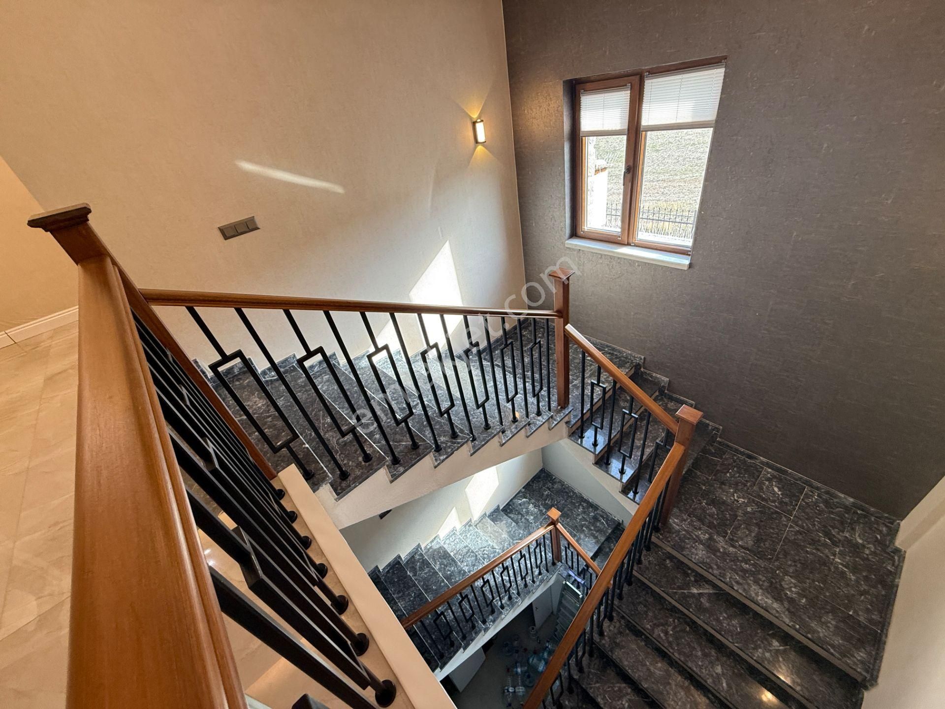 Gölbaşı - Bahçelievler Mah. Göl Manzaralı Kiralık Villa - Görsel 9