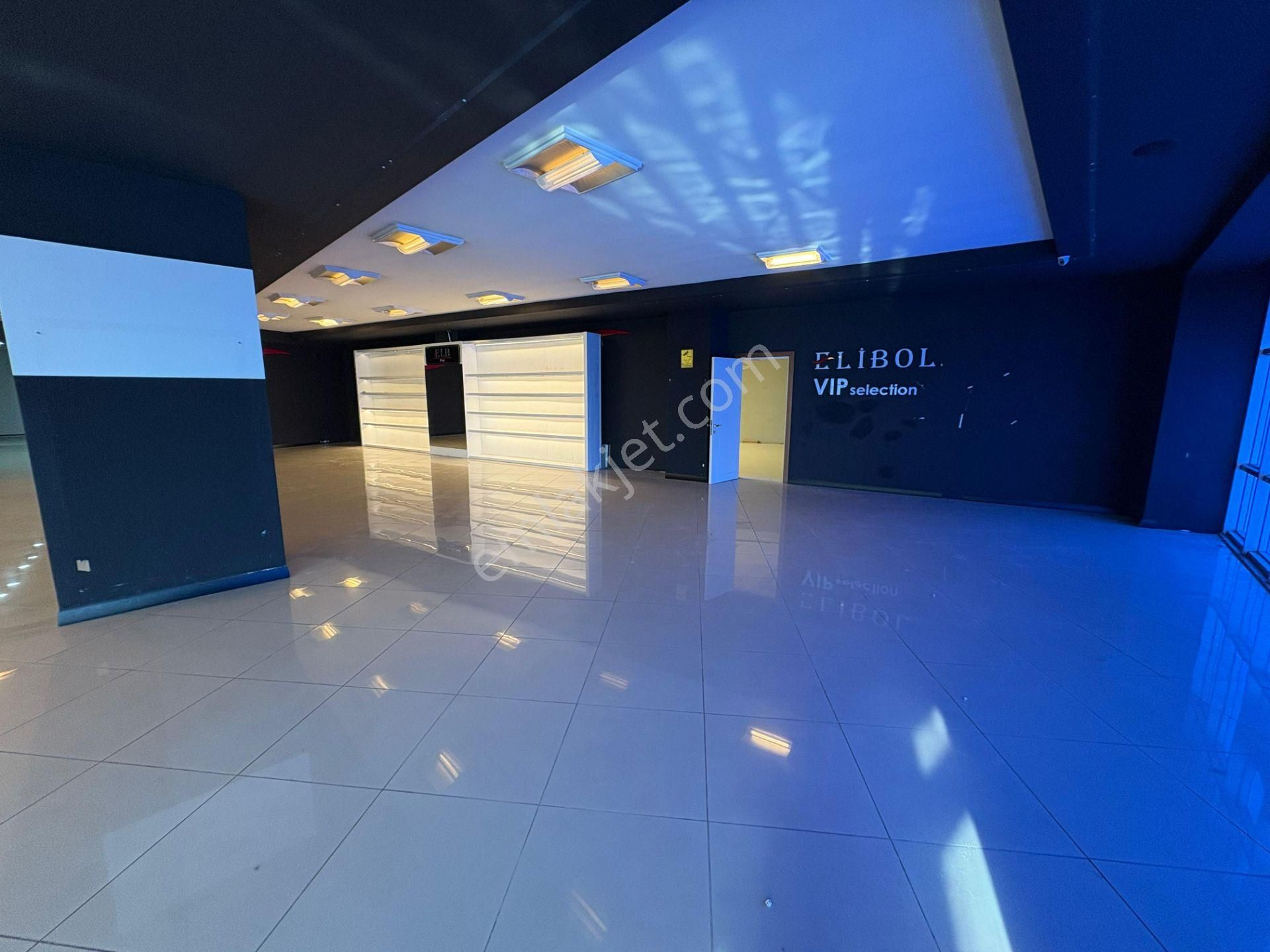 Zeytinburnu Kazlıçeşmede Kiralık 1.250 M2 Ticari Bina - Görsel 3