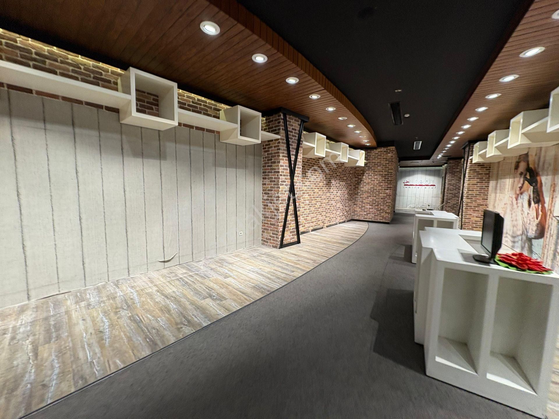 Zeytinburnu Kazlıçeşmede Kiralık 1.250 M2 Ticari Bina - Görsel 28