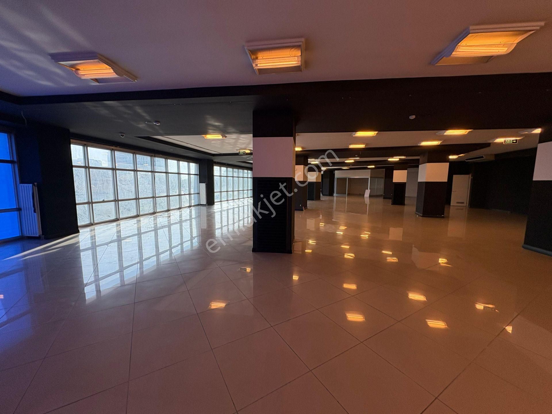 Zeytinburnu Kazlıçeşmede Kiralık 1.250 M2 Ticari Bina - Görsel 9